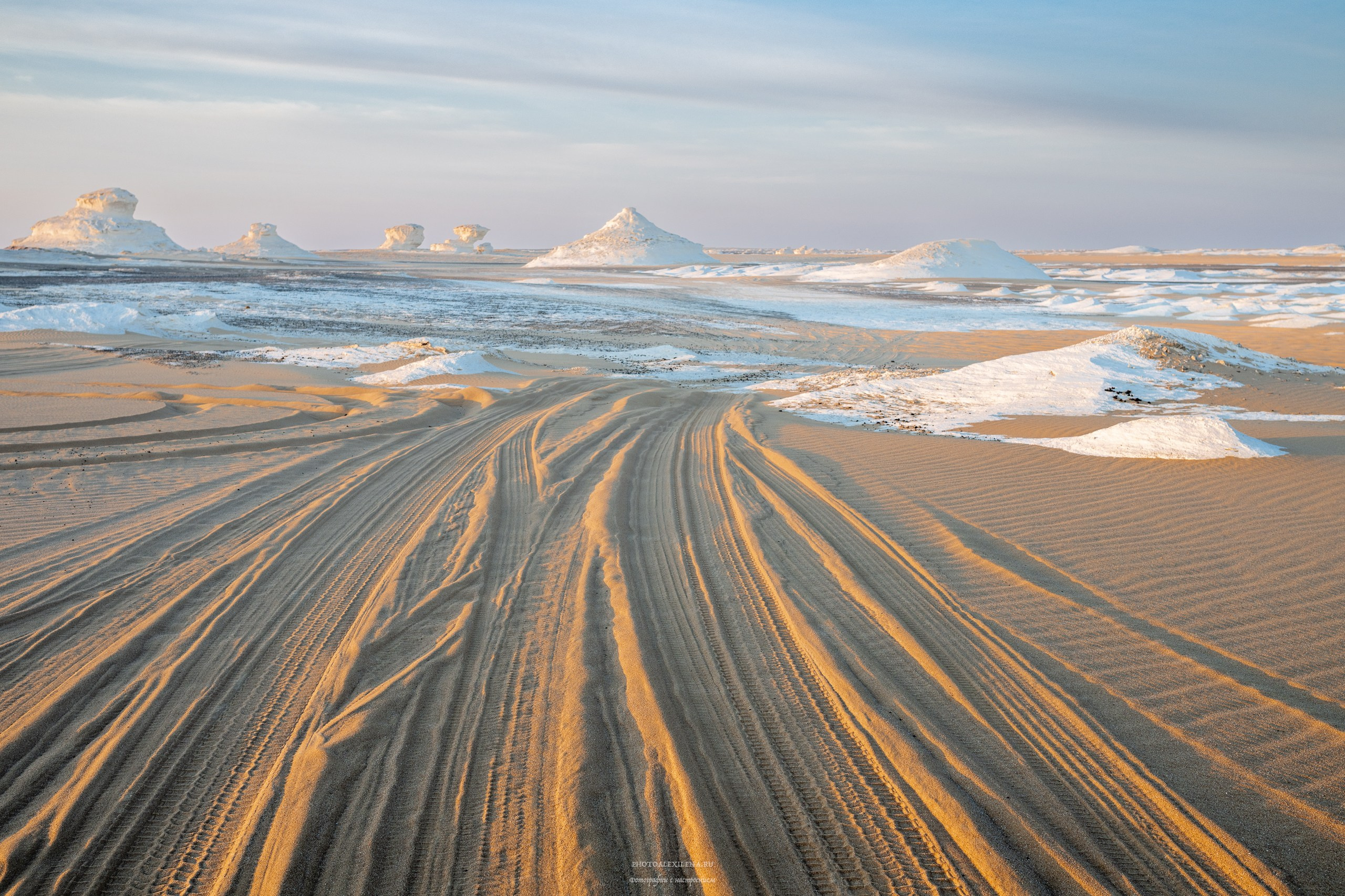 Пустыня чёрная, пустыня белая. Авторские стильные фотокартины