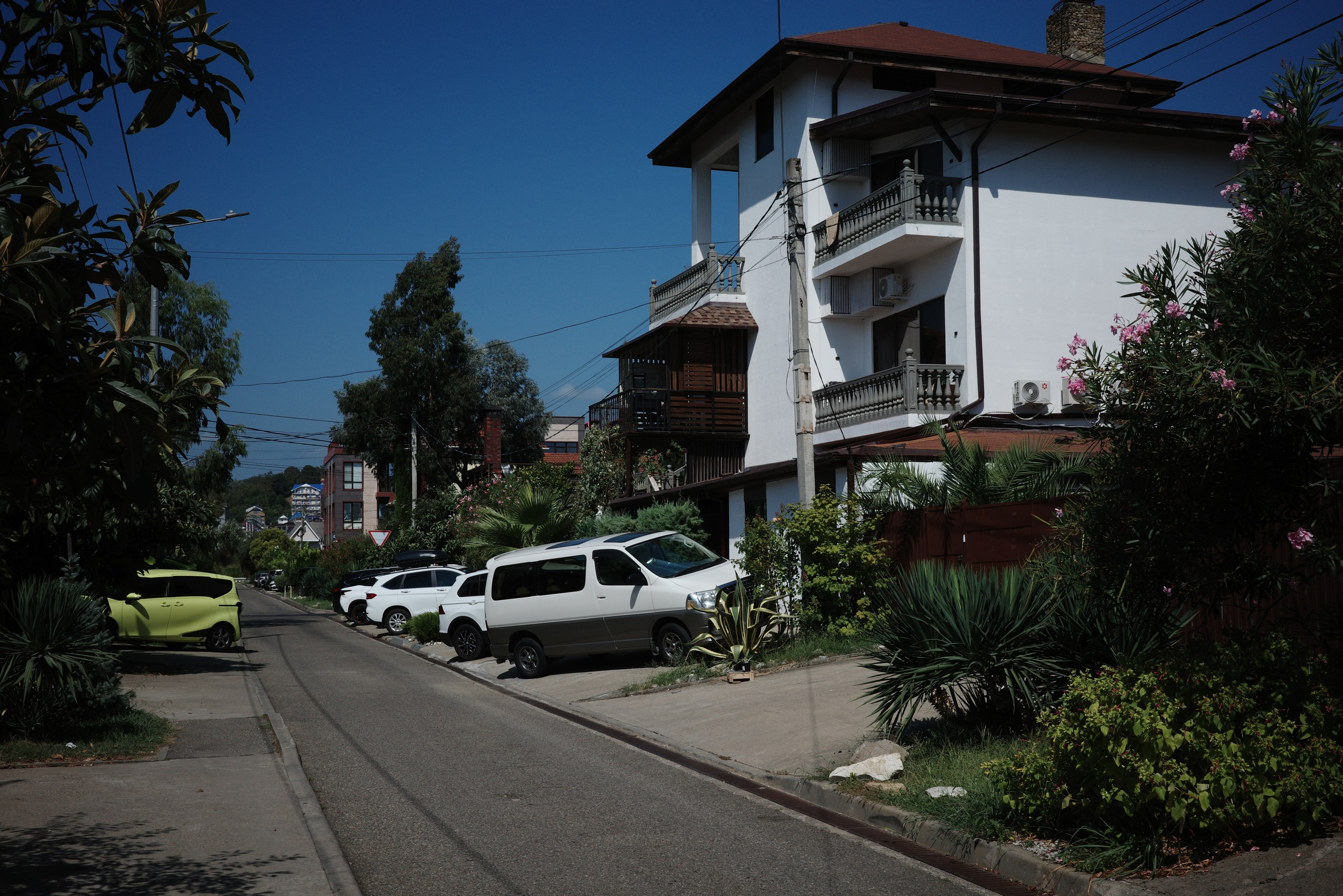 Ёлочная стоянка авто