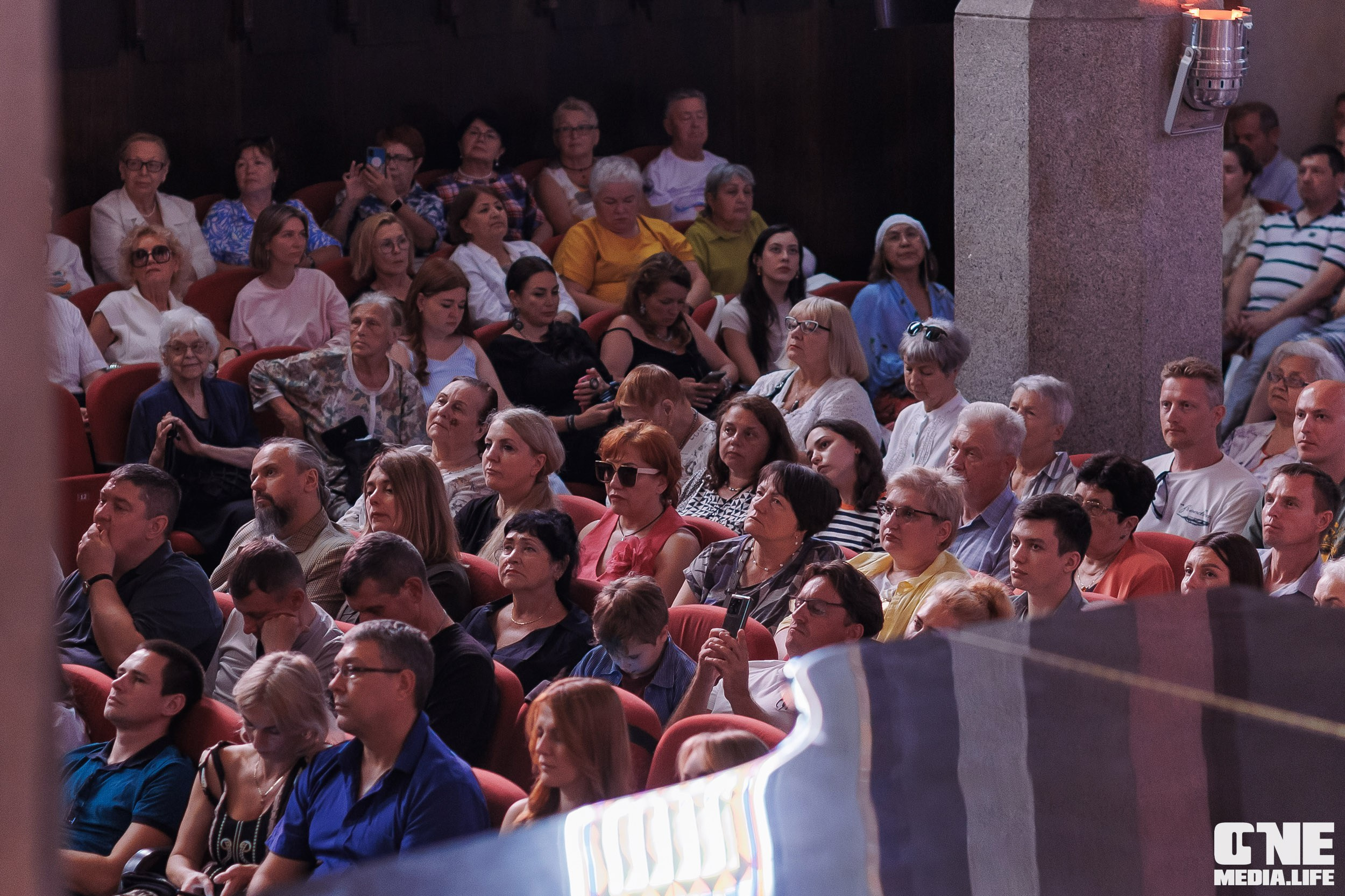 Фоторепортаж из Калининградской филармонии. One Media Life: фоторепортажи, фотоотчеты с мероприятий и заведений