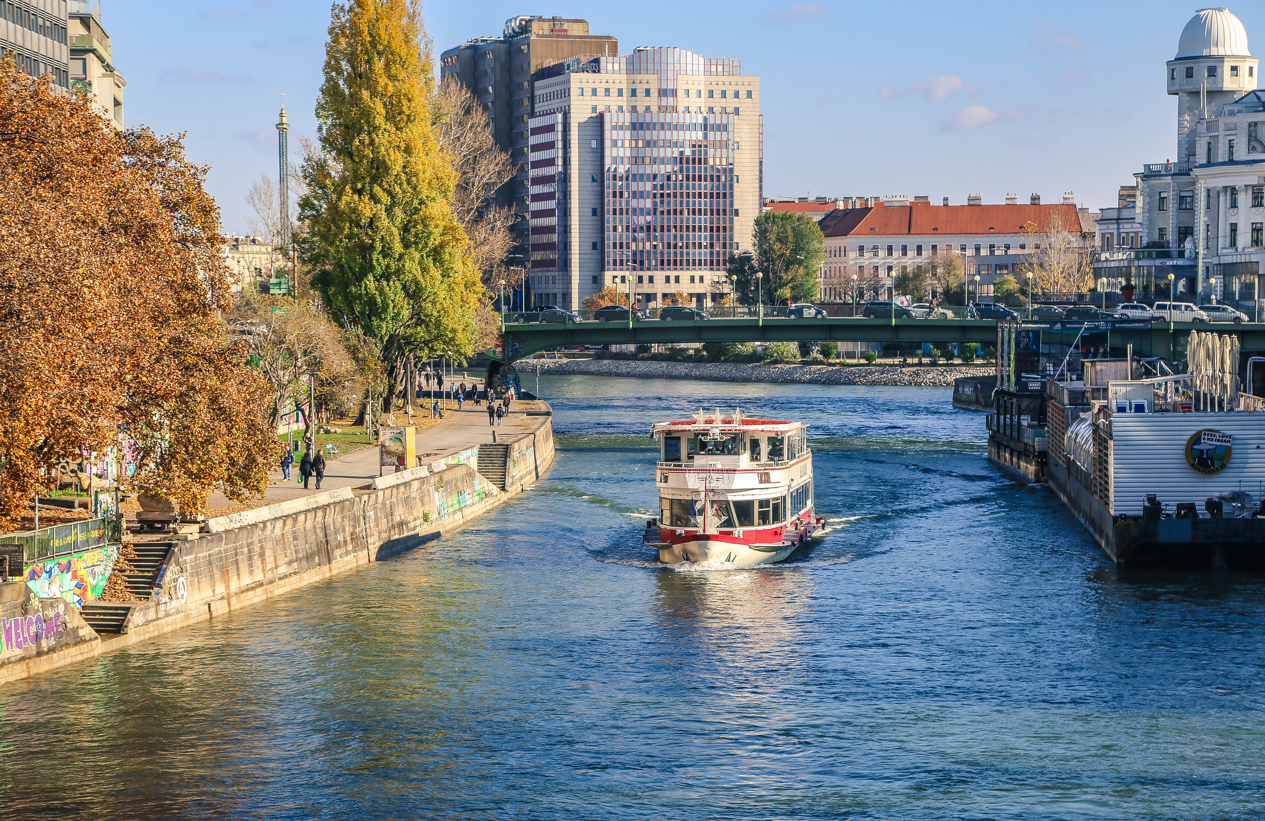Австрия: Вена — знакомство. Дарья Письменюк / Darya Leitstern — фотограф, музыкант, журналист, путешественник