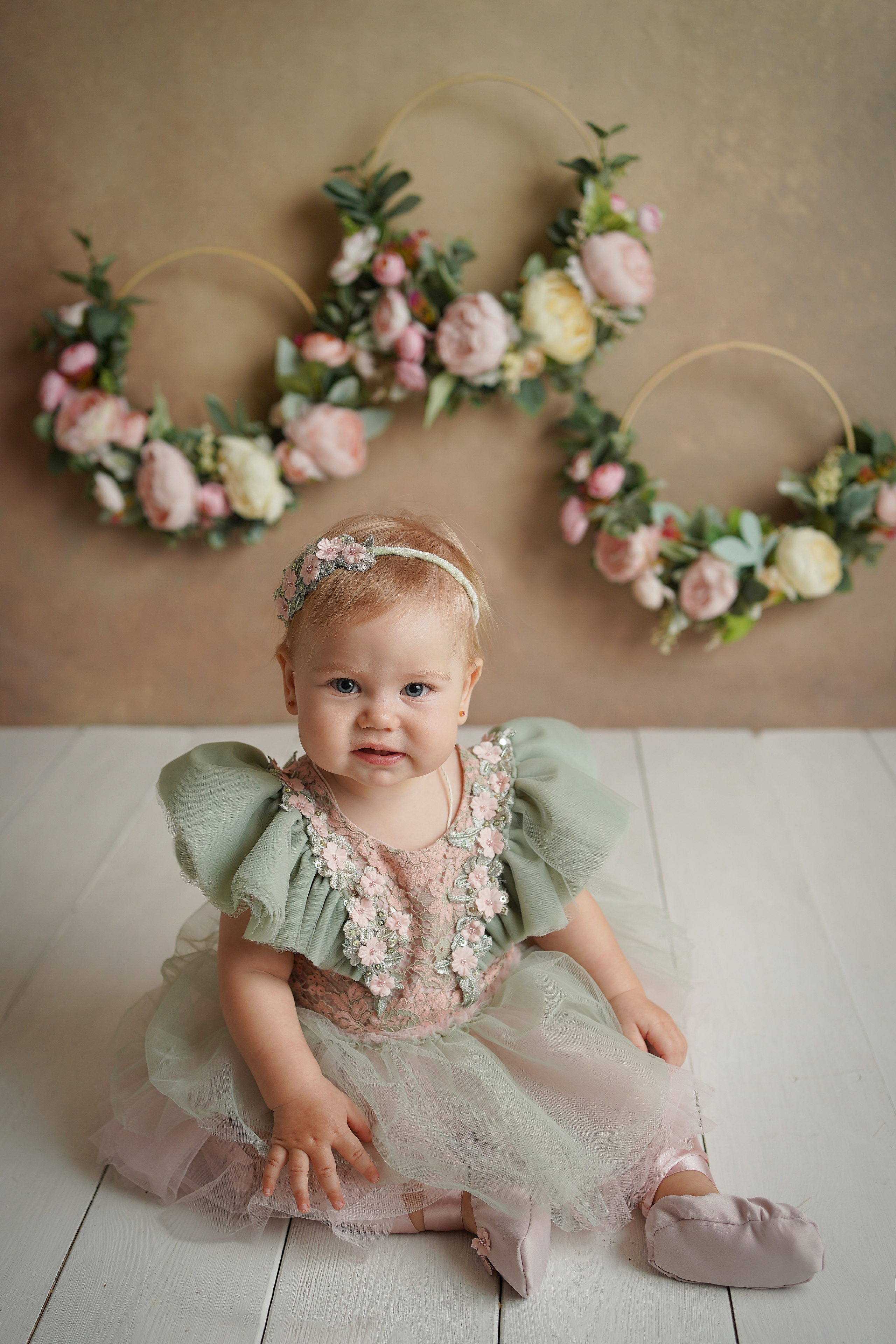 Фотосессия Первый годик Эмилии. Детский фотограф и фотограф новорожденных в Калининград Оксана Иваний