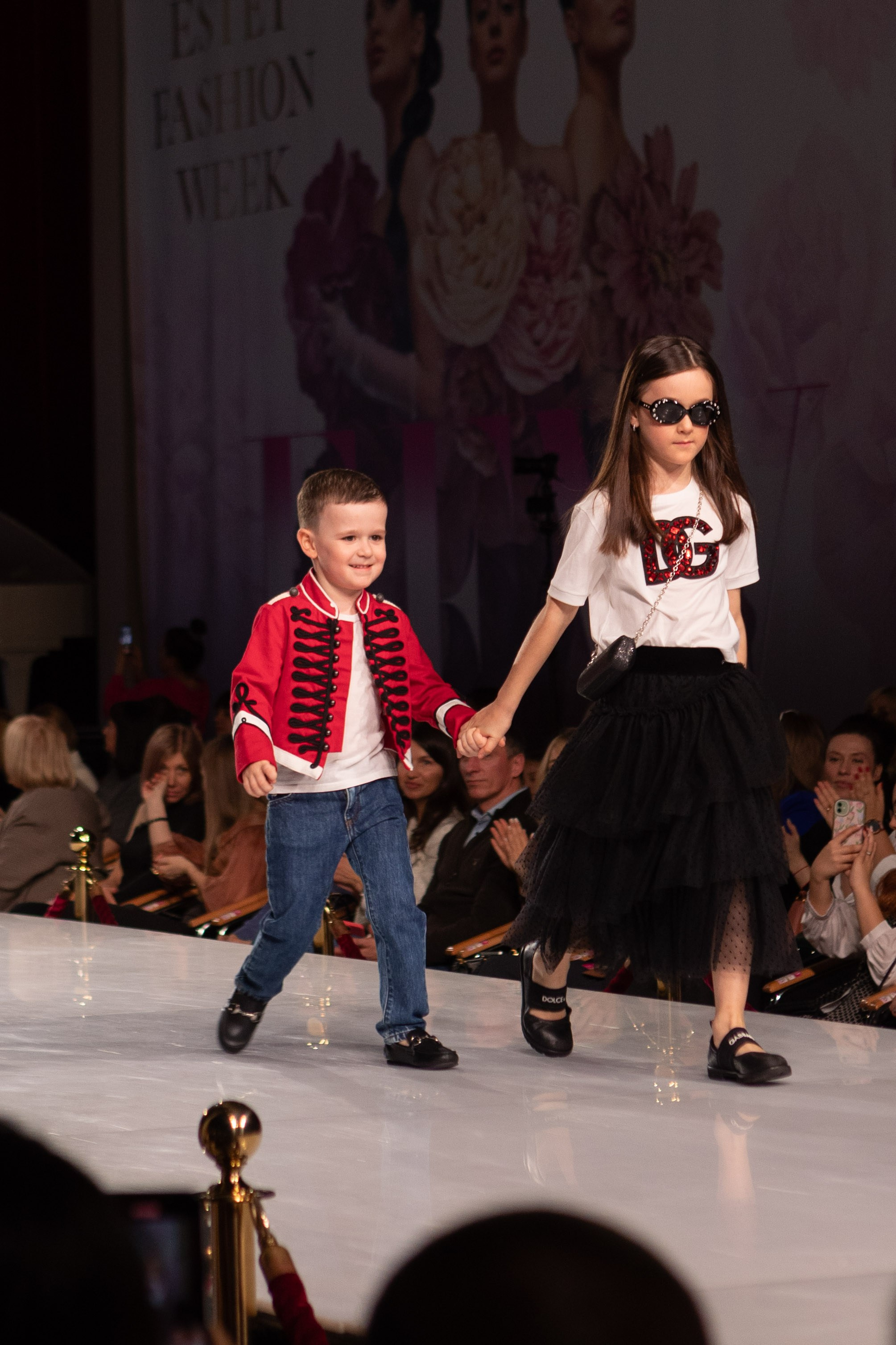 Estet fashion week весна 2024. Торговая сеть Кенгуру.