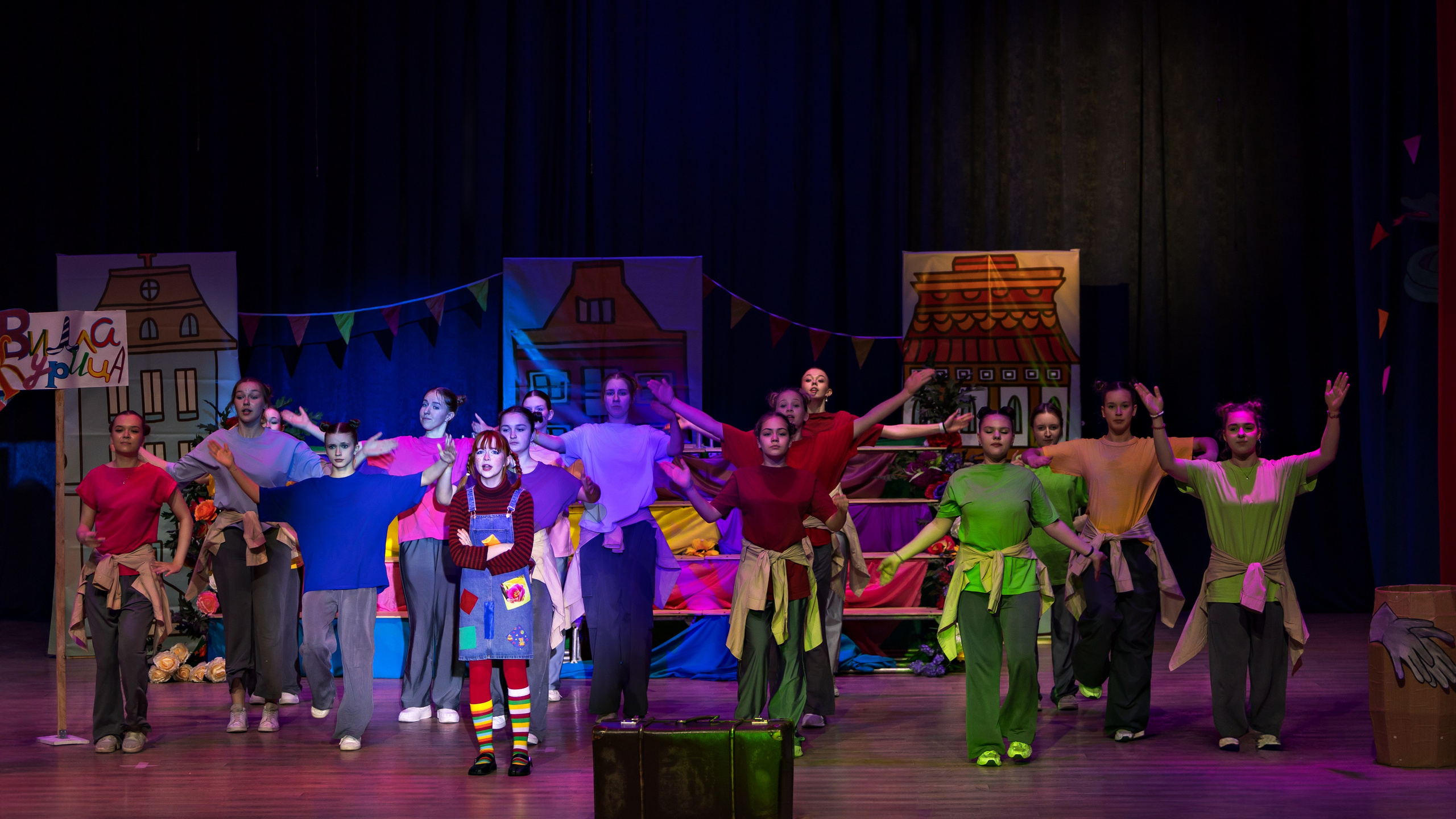 Мюзикл «Пеппи Длинныйчулок». Выпускные альбомы и школьный фотограф в Подольске, Троицке, Щербинке, Москве и Московской области