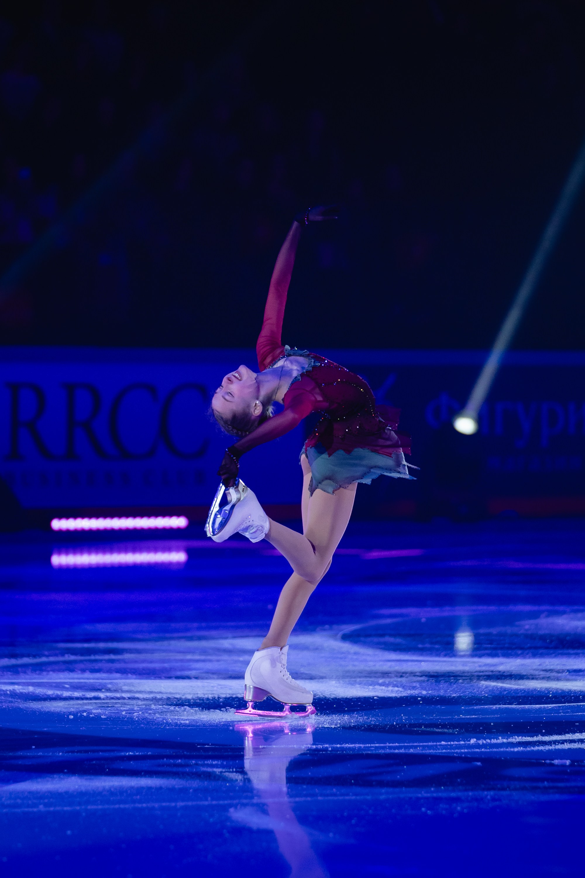 Шоу «Чемпионы на льду» в Новосибирске. Воробьева Ксения — Спортивный и танцевальный фотограф Новосибирск