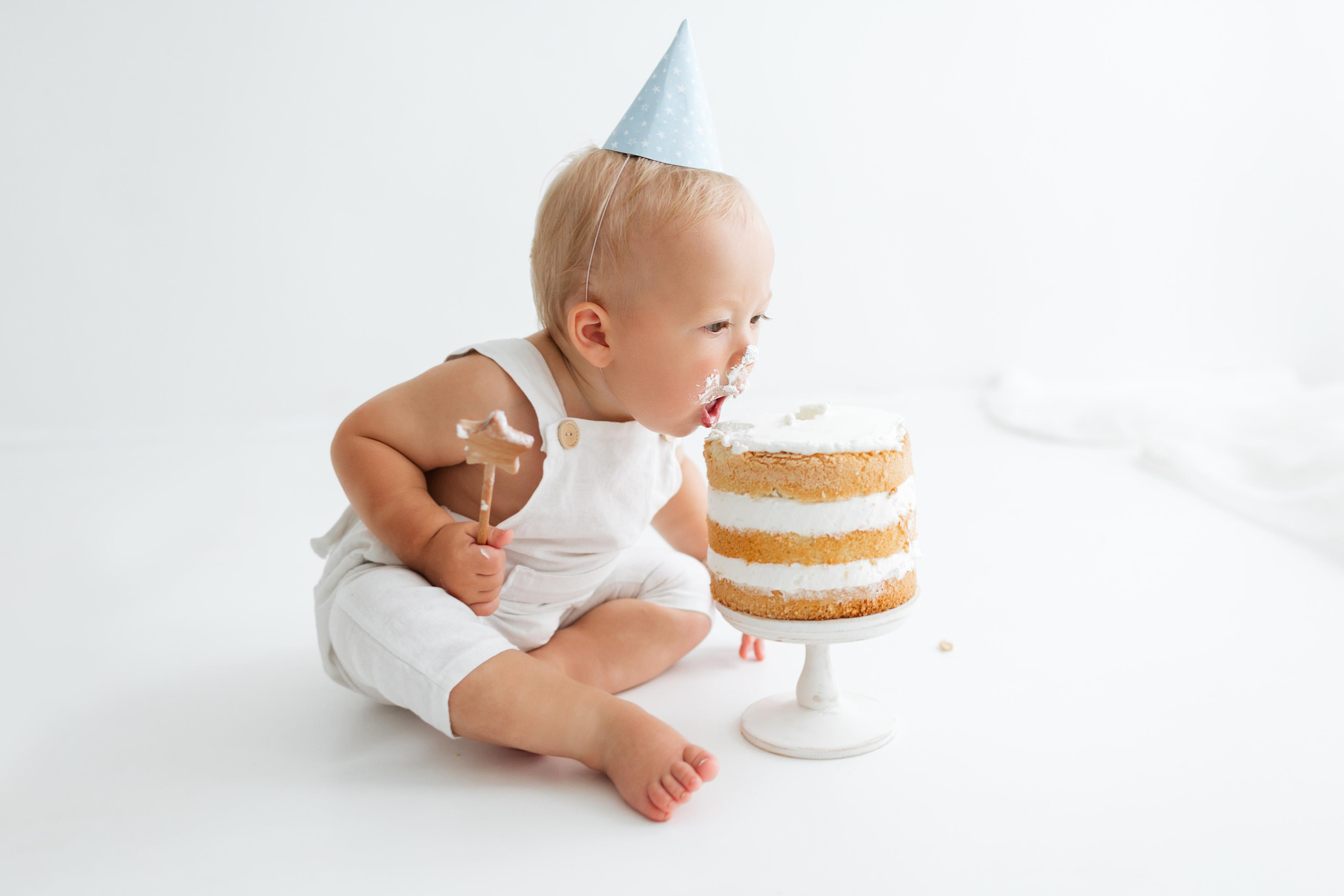 Фотосессия крушение торта