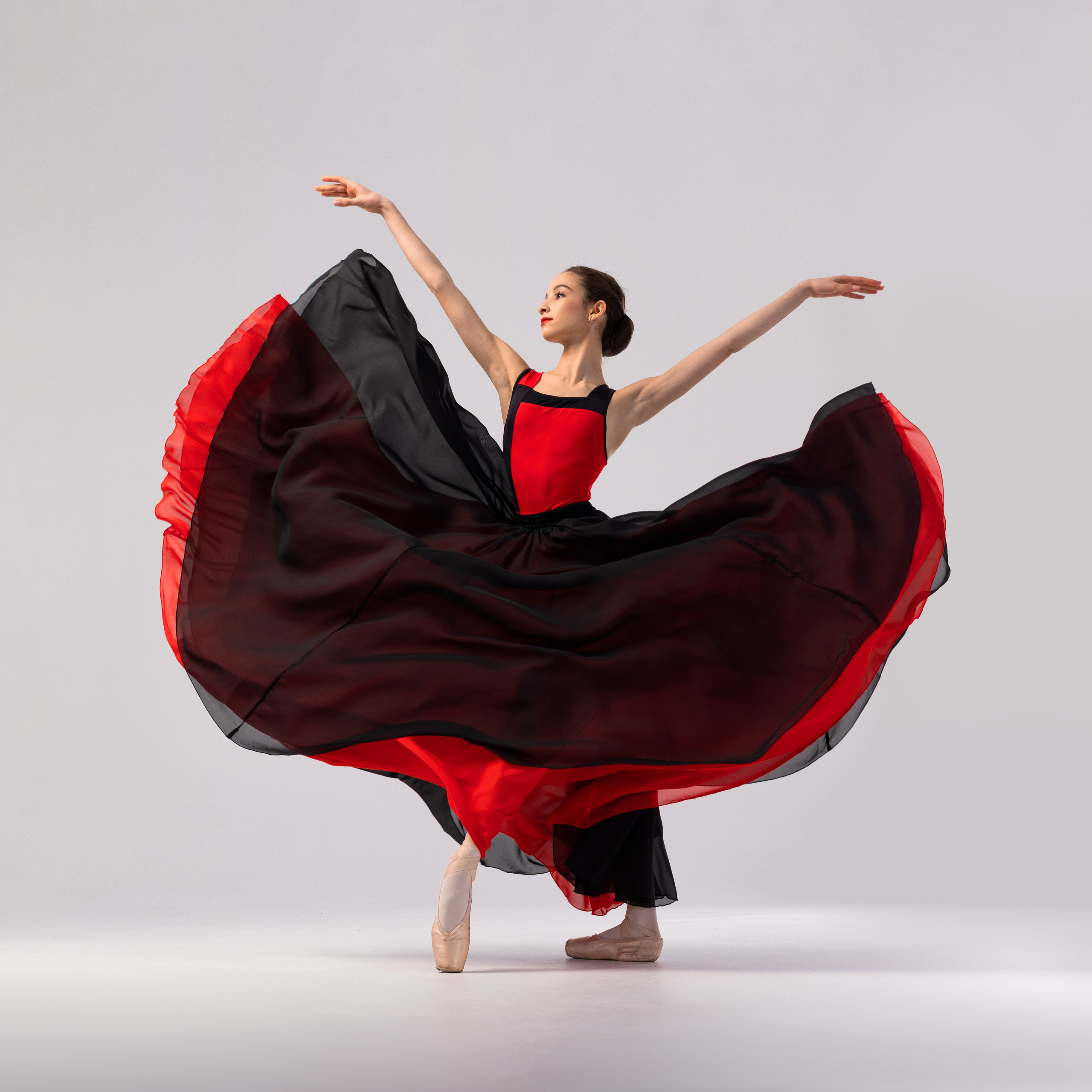 Юбка воздушная двухсторонняя красно-чёрная напрокат бесплатно. Балетный фотограф Алина Ханько — Душа Балета