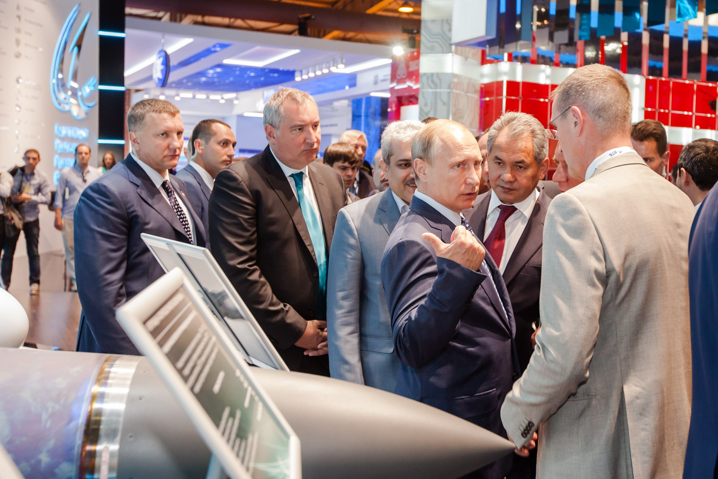 Фотосъёмка стенда корпорации «Тактическое Ракетное Вооружение» на MAKS 2015. Илья Михачёв Фотограф ПРО людей