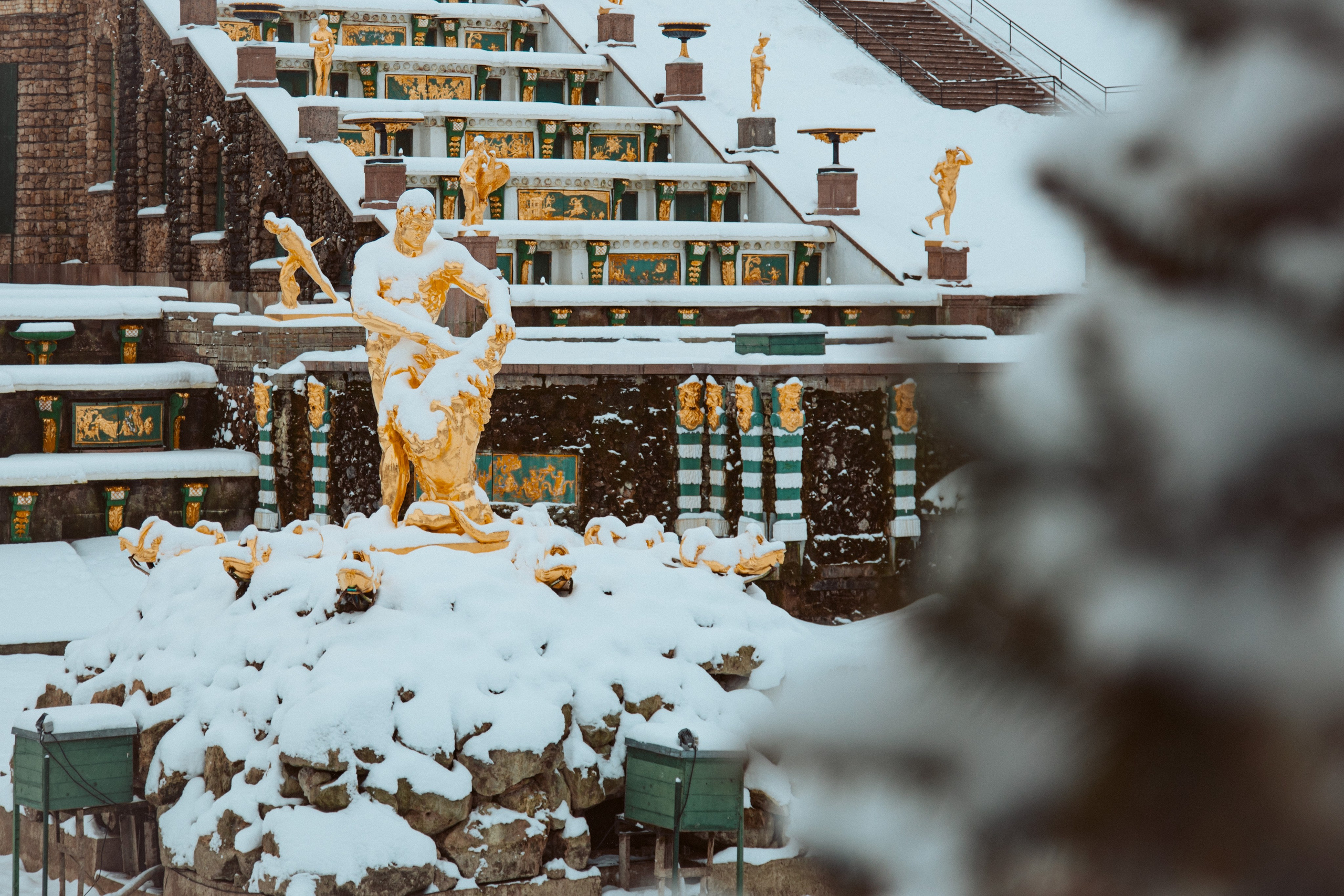 ФОТОСЕССИЯ В ПЕТЕРГОФЕ. ГДЕ СНИМАТЬ В ПЕТЕРГОФЕ