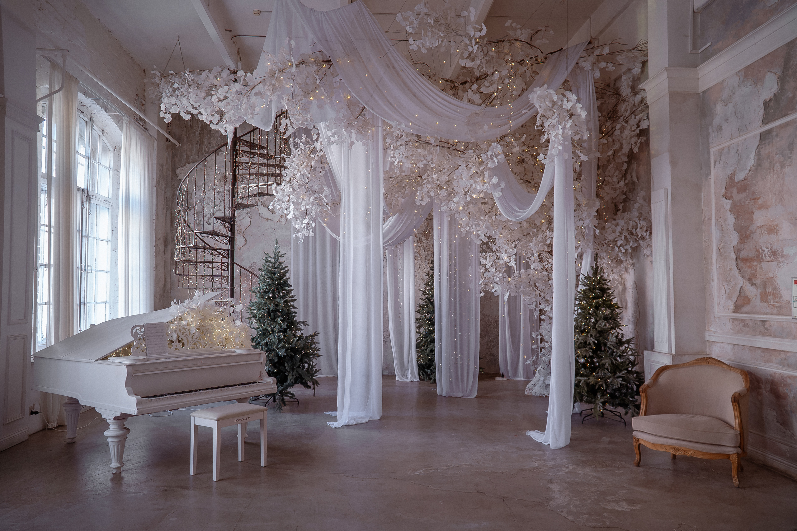 Новогодние студии, Новогодние залы для фотосессии в Санкт-Петербурге. Новогодние семейные фотосессии в СПб. Женский фотограф Санкт-Петербург Александра Колий