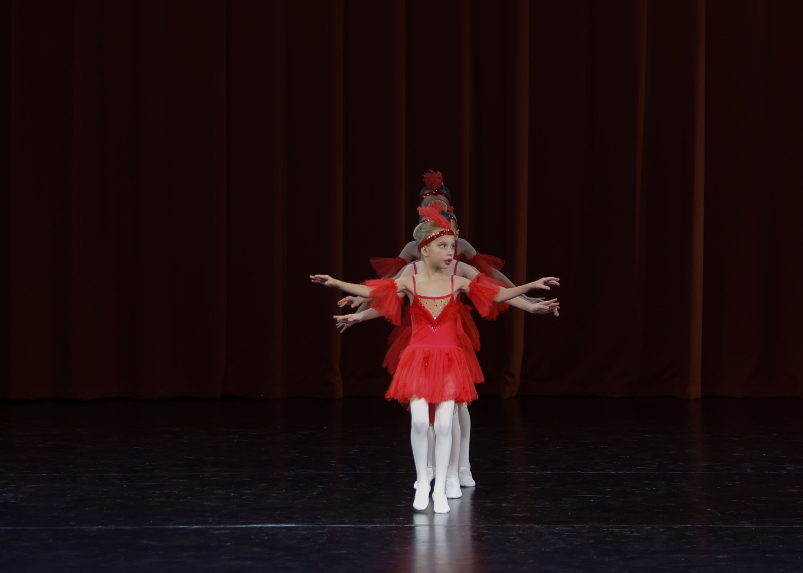 Фестиваль хореографического искусства «КУБОК ЛЕГЕНДЫ — 2025». Выпускные альбомы и школьный фотограф в Подольске, Троицке, Щербинке, Москве и Московской области