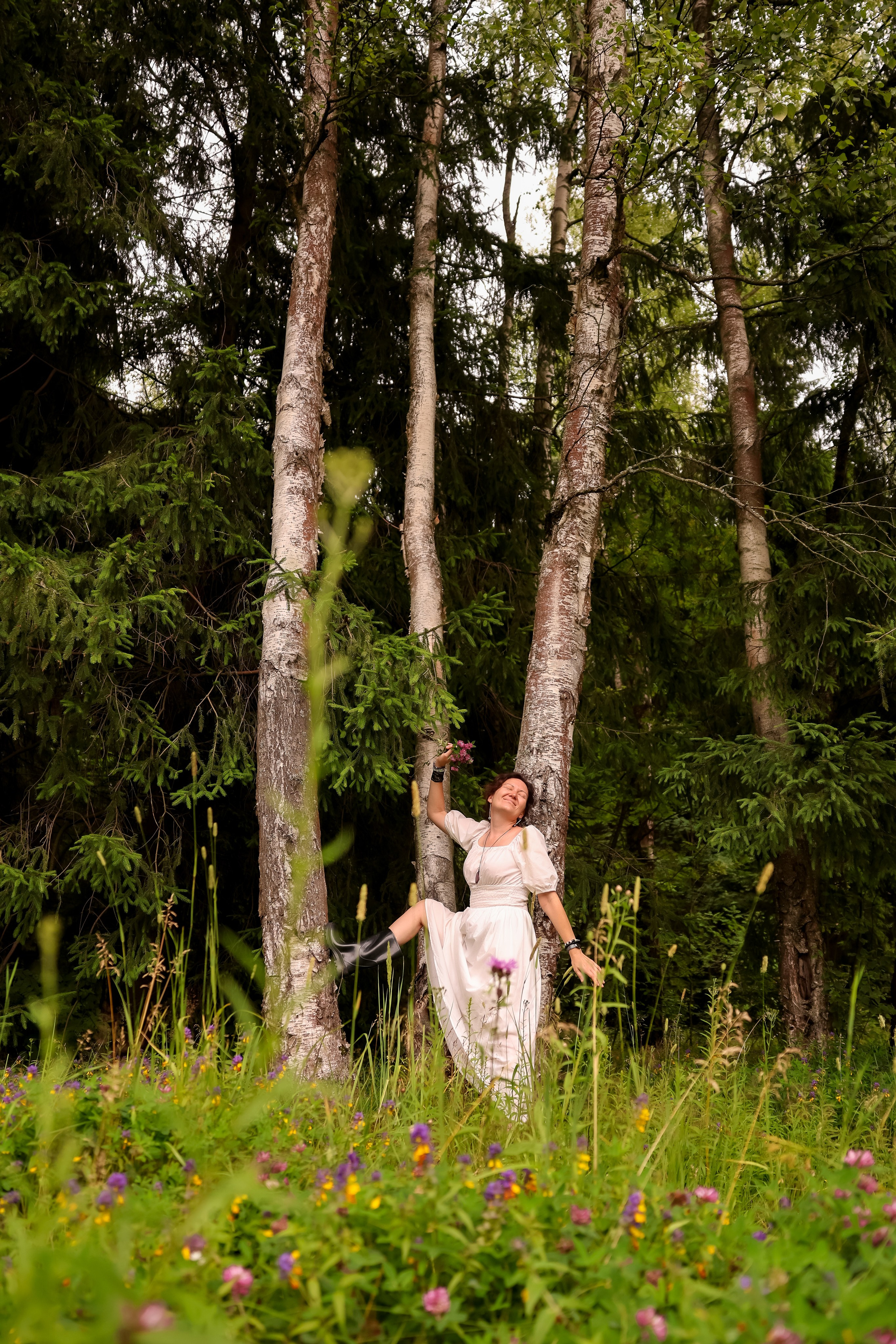 Ольга в лесу. Дарья Бухреева — фотограф, видеограф и фототерапевт. Москва и мир