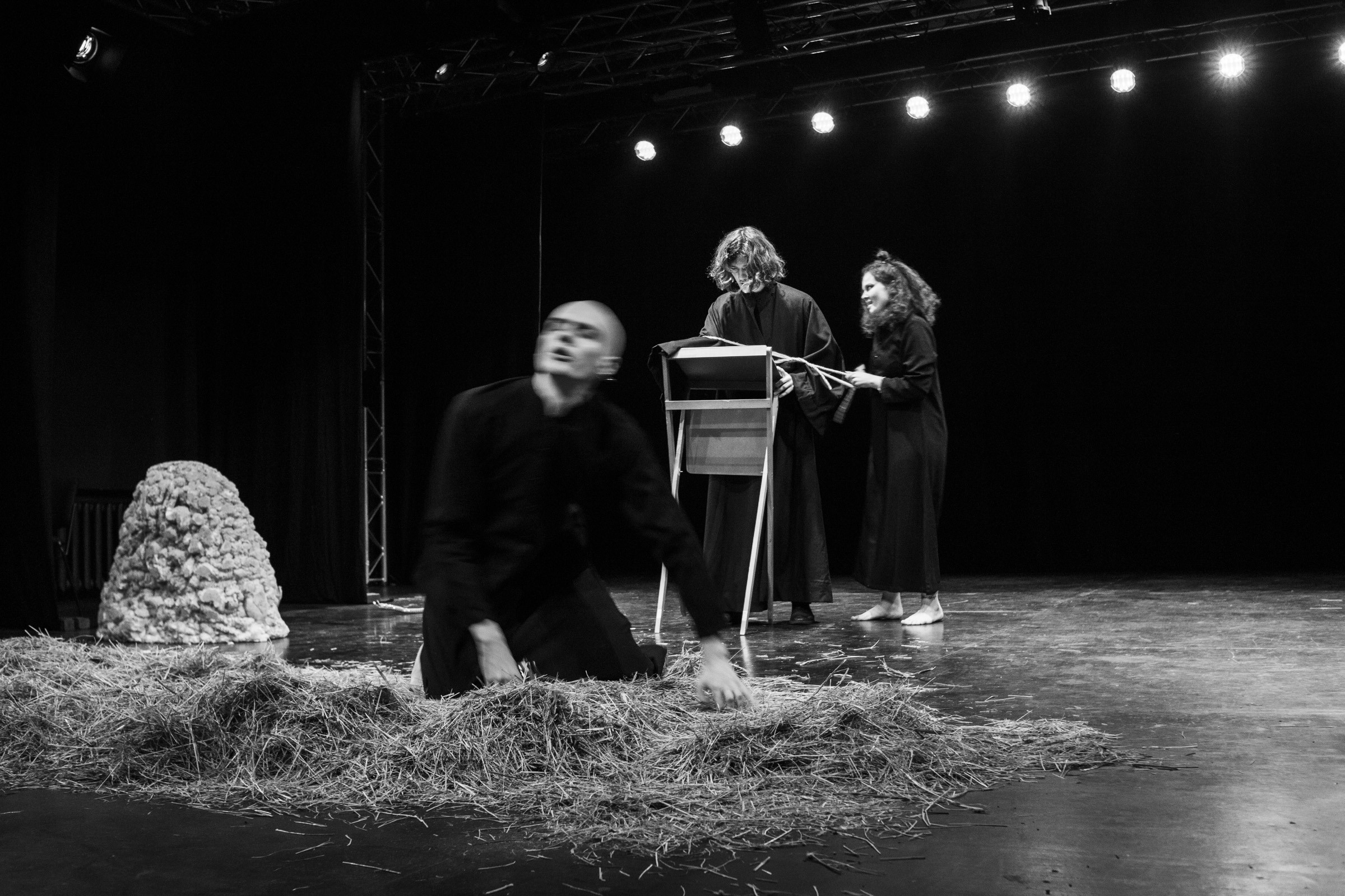 «Прения живота со смертью». Портретный и Арт фотограф Москва, Санкт-Петербург, Тбилиси