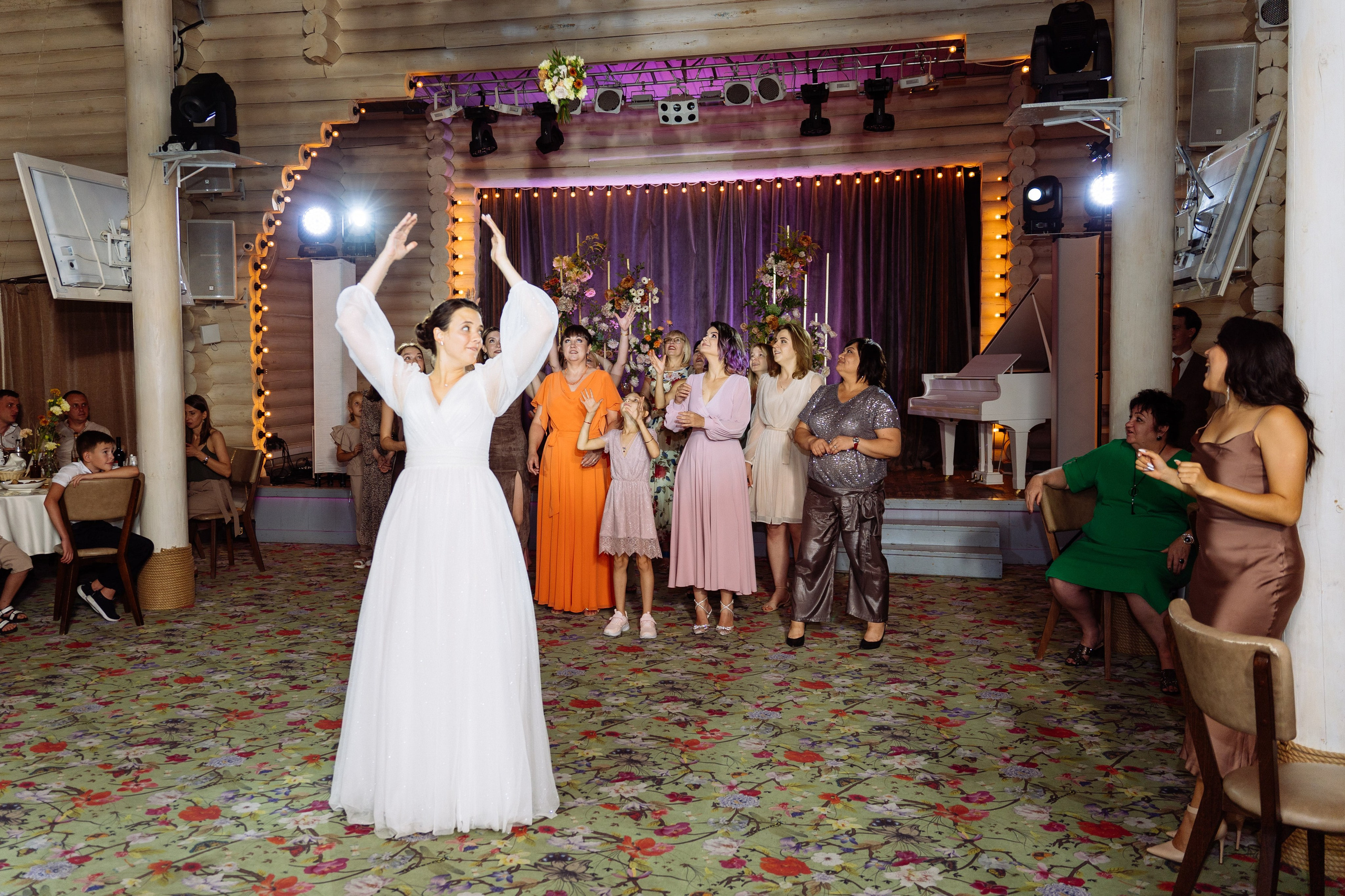 Свадьба Олега и Виктории в клубе «Ближняя дача»