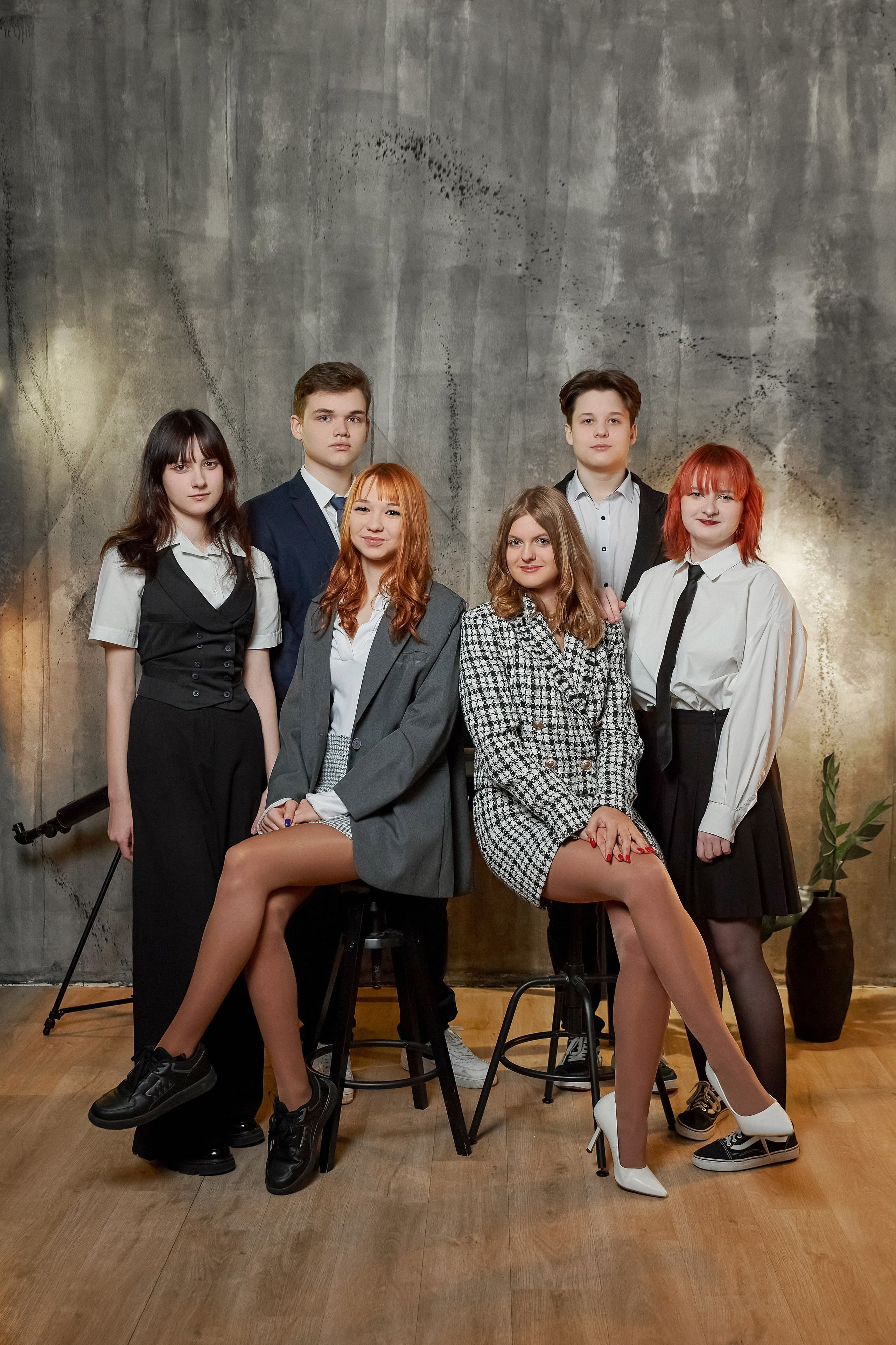 Выпускной альбом 9 и 11 класс «Гранж». Выпускные альбомы в Тюмени для школ, садов, вузов спортивных секций