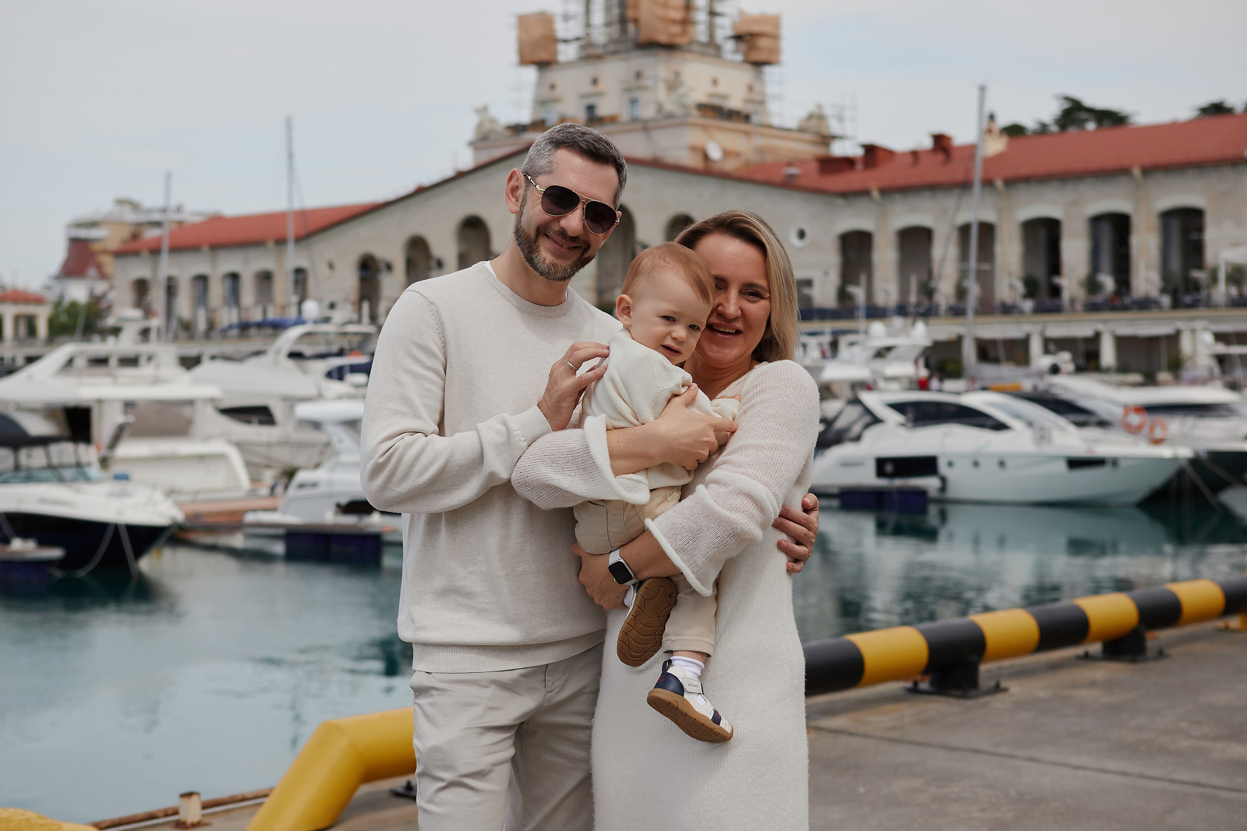 Фотосессия красивой семьи Кангун. Свадебный и семейный фотограф в Сочи-Красной поляне Ларионова Анна