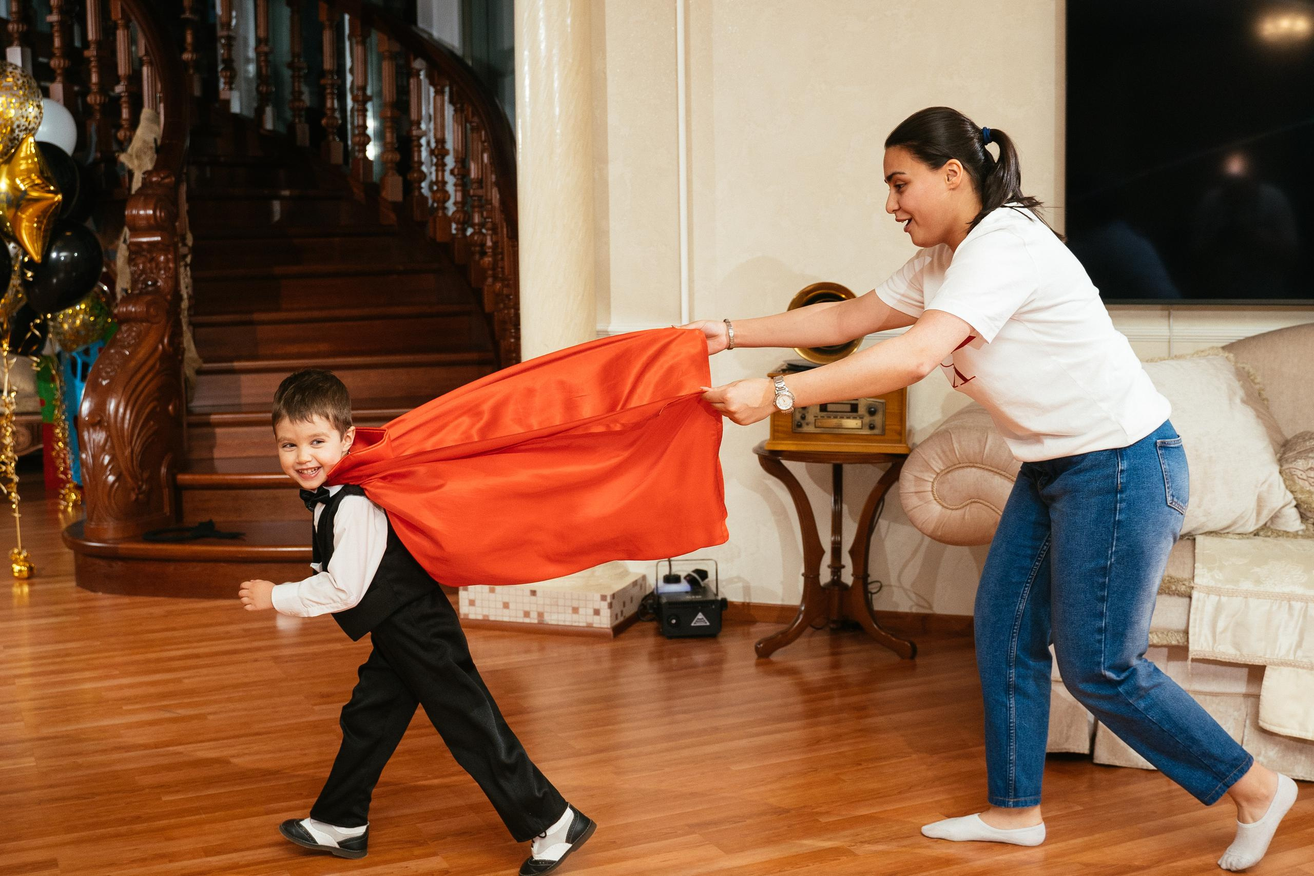 Хэллоуин и нащупай-шоу. Выпускные альбомы для детского сада и школы в Красноярске Мария Русяев