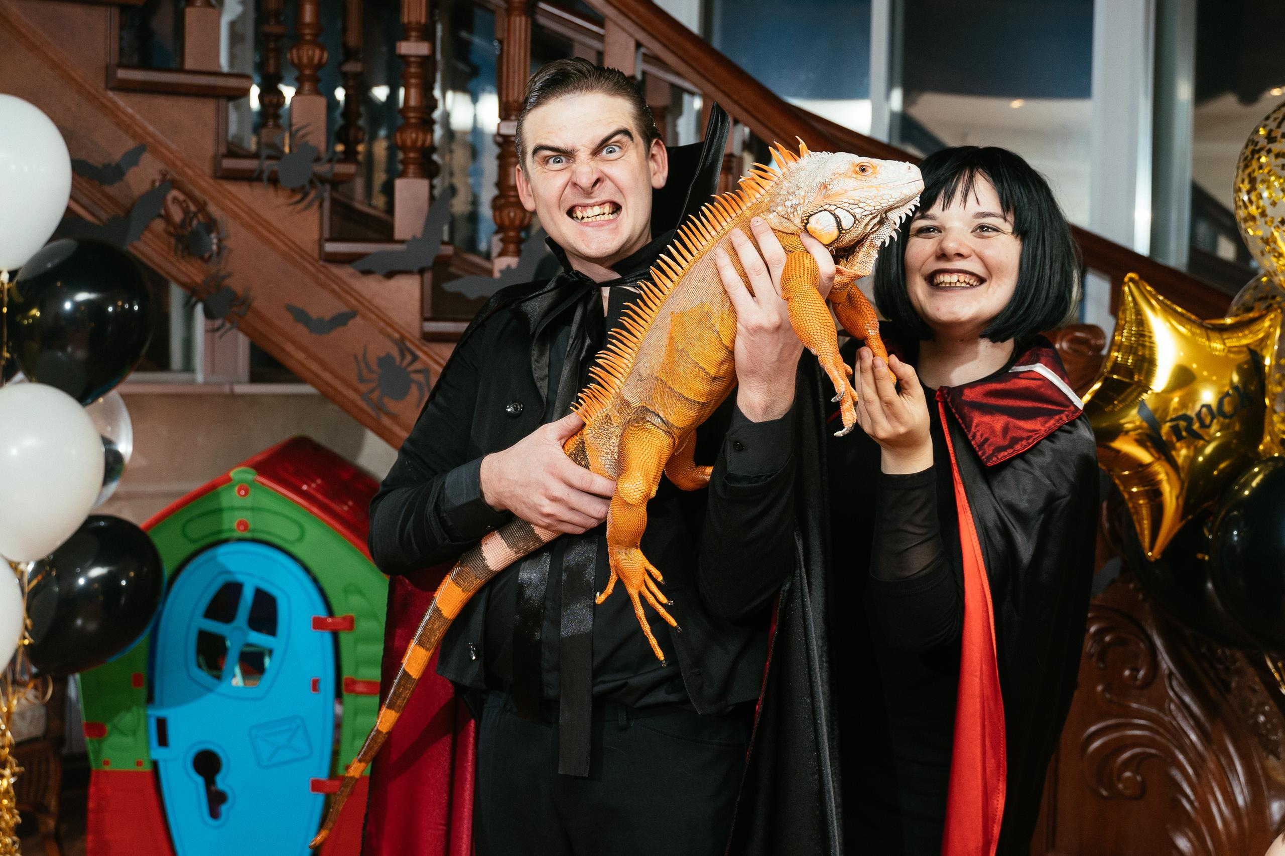 Хэллоуин и нащупай-шоу. Выпускные альбомы для детского сада и школы в Красноярске Мария Русяев