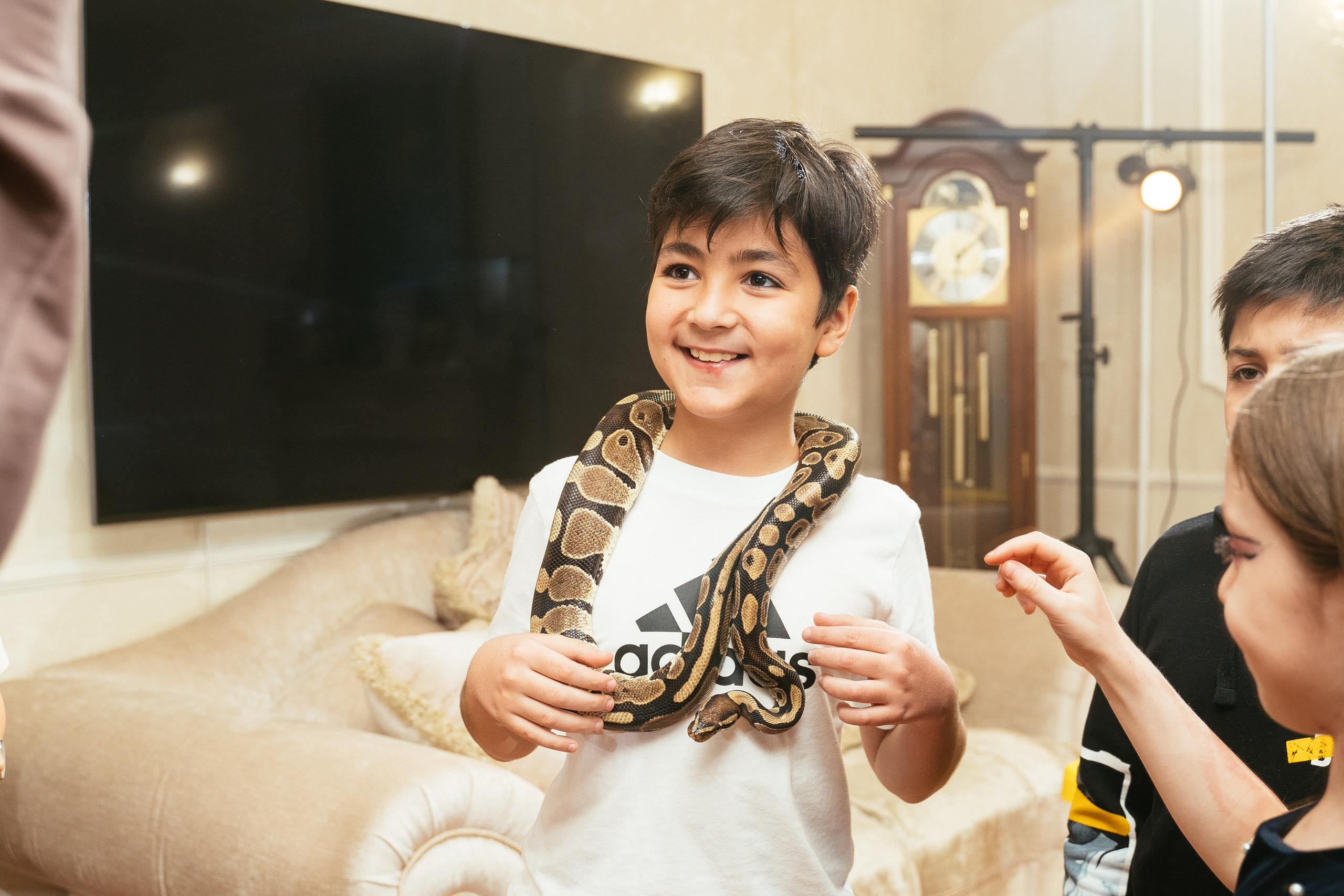 Хэллоуин и нащупай-шоу. Выпускные альбомы для детского сада и школы в Красноярске Мария Русяев