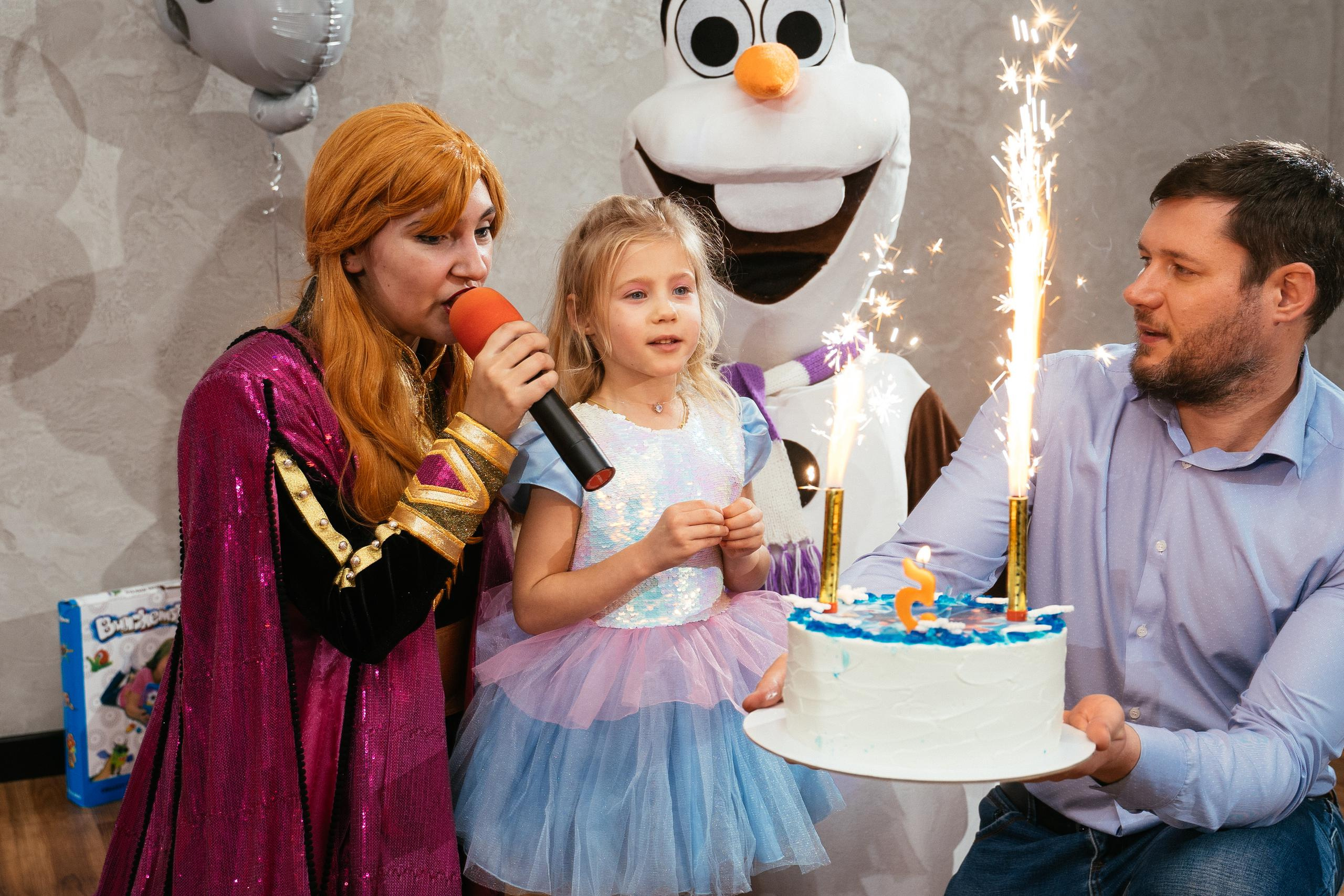 День рождения Евы. Выпускные альбомы для детского сада и школы в Красноярске Мария Русяев