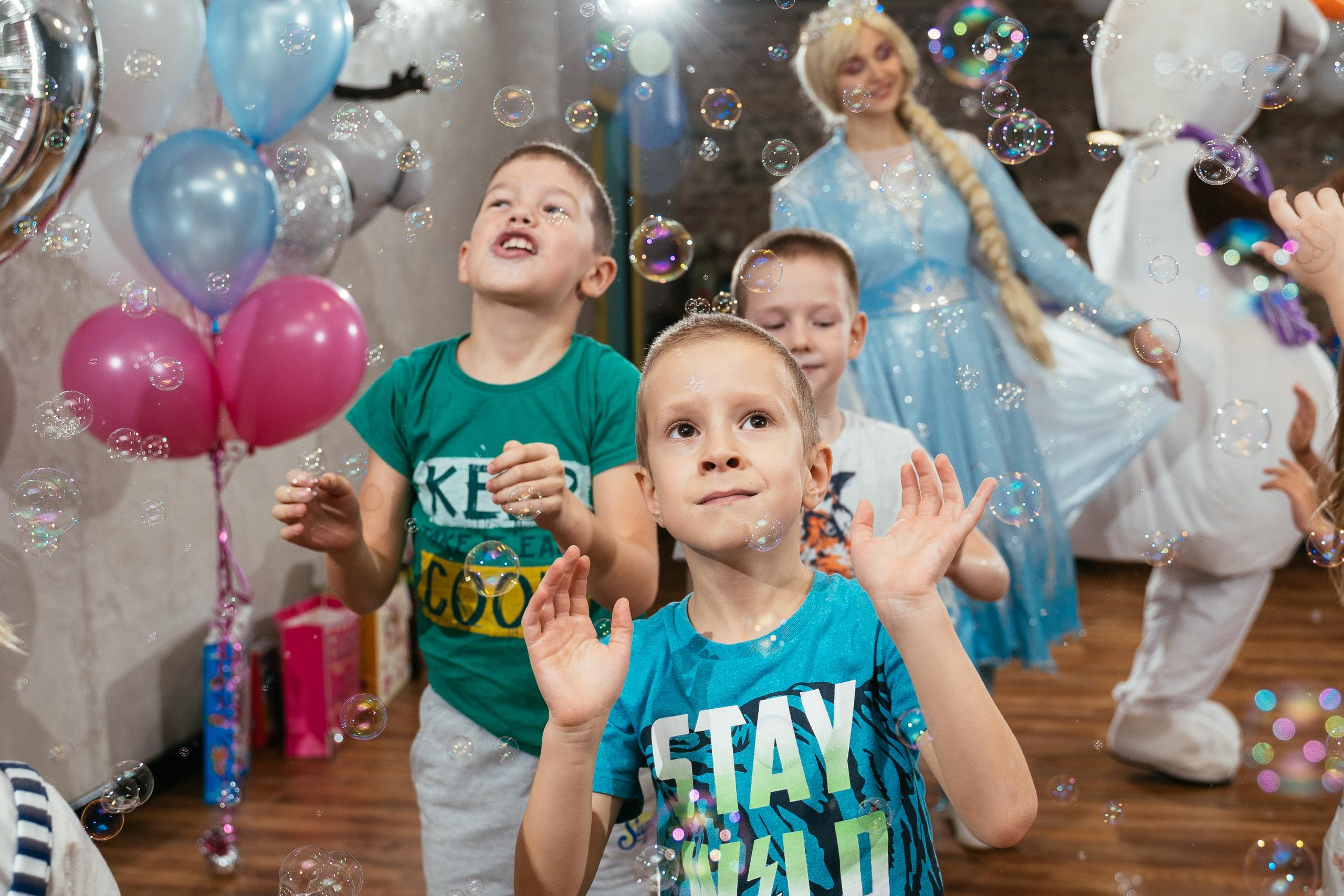 День рождения Евы. Выпускные альбомы для детского сада и школы в Красноярске Мария Русяев