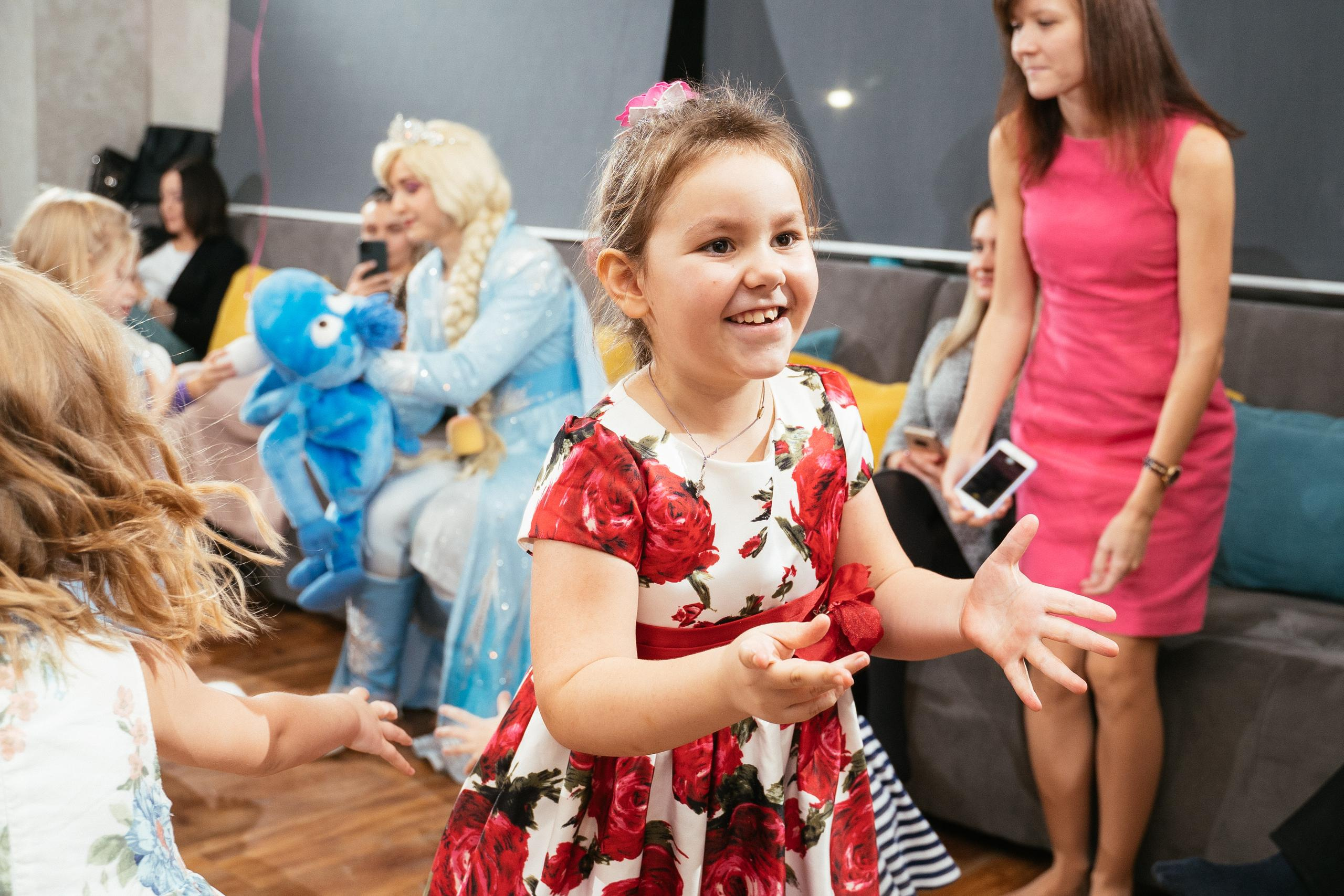 День рождения Евы. Выпускные альбомы для детского сада и школы в Красноярске Мария Русяев