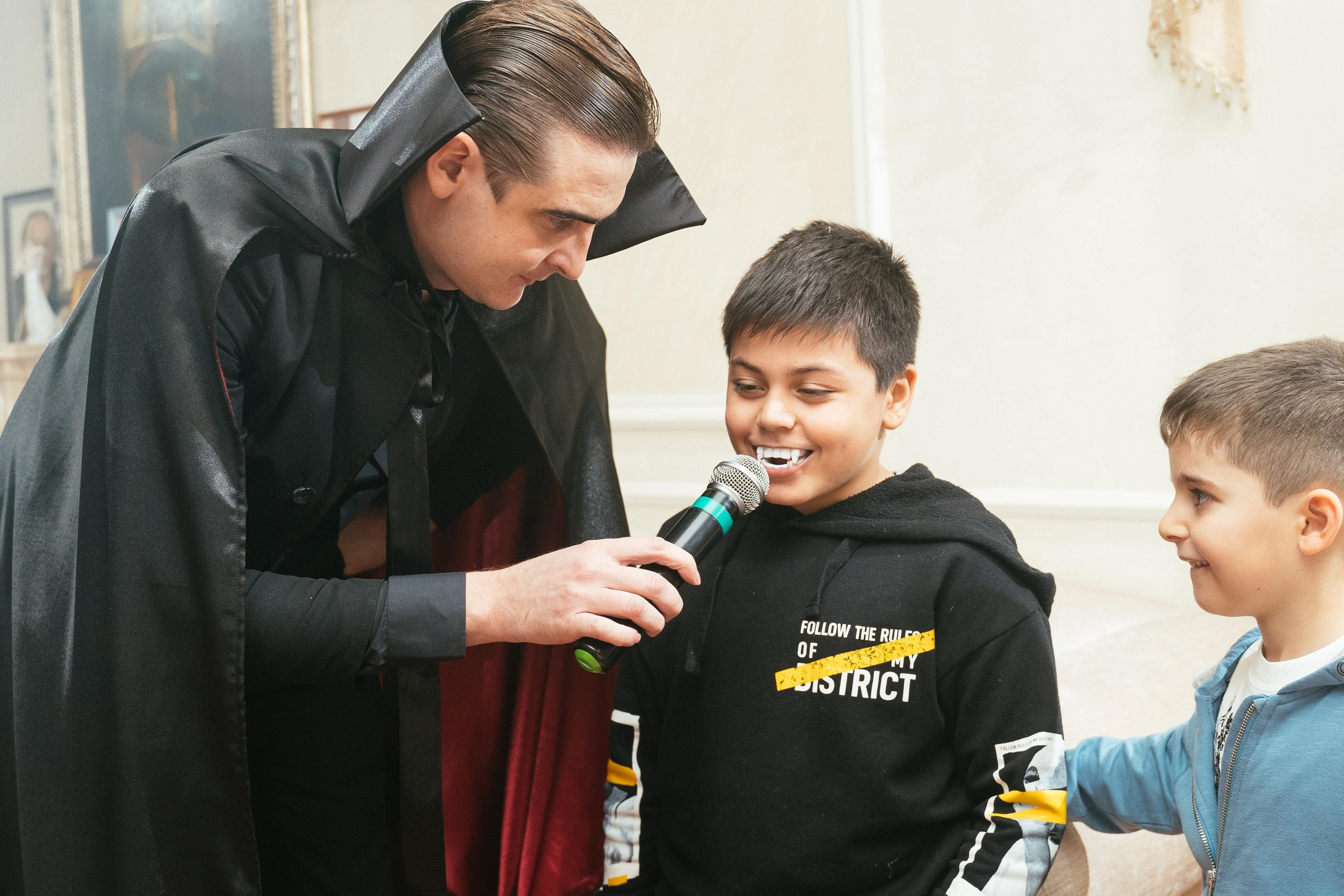 Хэллоуин и нащупай-шоу. Выпускные альбомы для детского сада и школы в Красноярске Мария Русяев