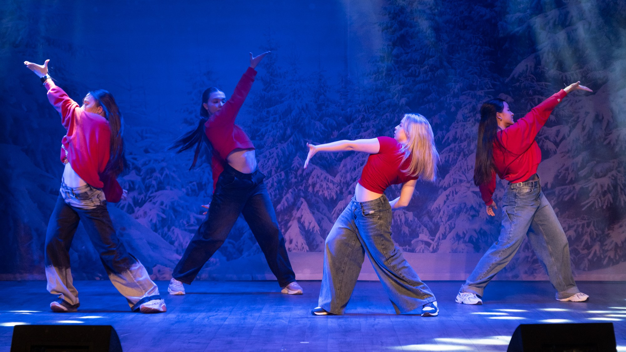 ОТЧЕТНЫЙ КОНЦЕРТ СТУДИИ ТАНЦА И ФИТНЕСА «TIME OF KINGS». Репортажный фотограф в Казани Павел Серпокрылов