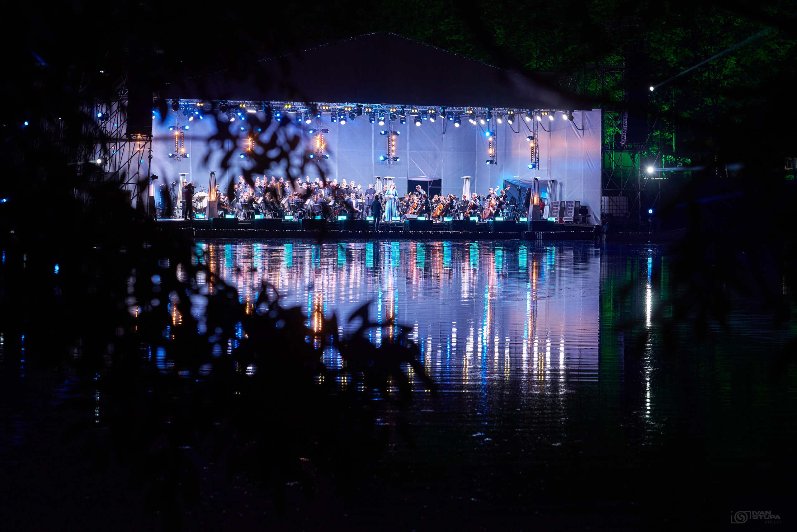 Ночь Музыки в Гатчине 2025. Иван Ступа, репортажный фотограф в Санкт-Петербурге и Ленинградской области