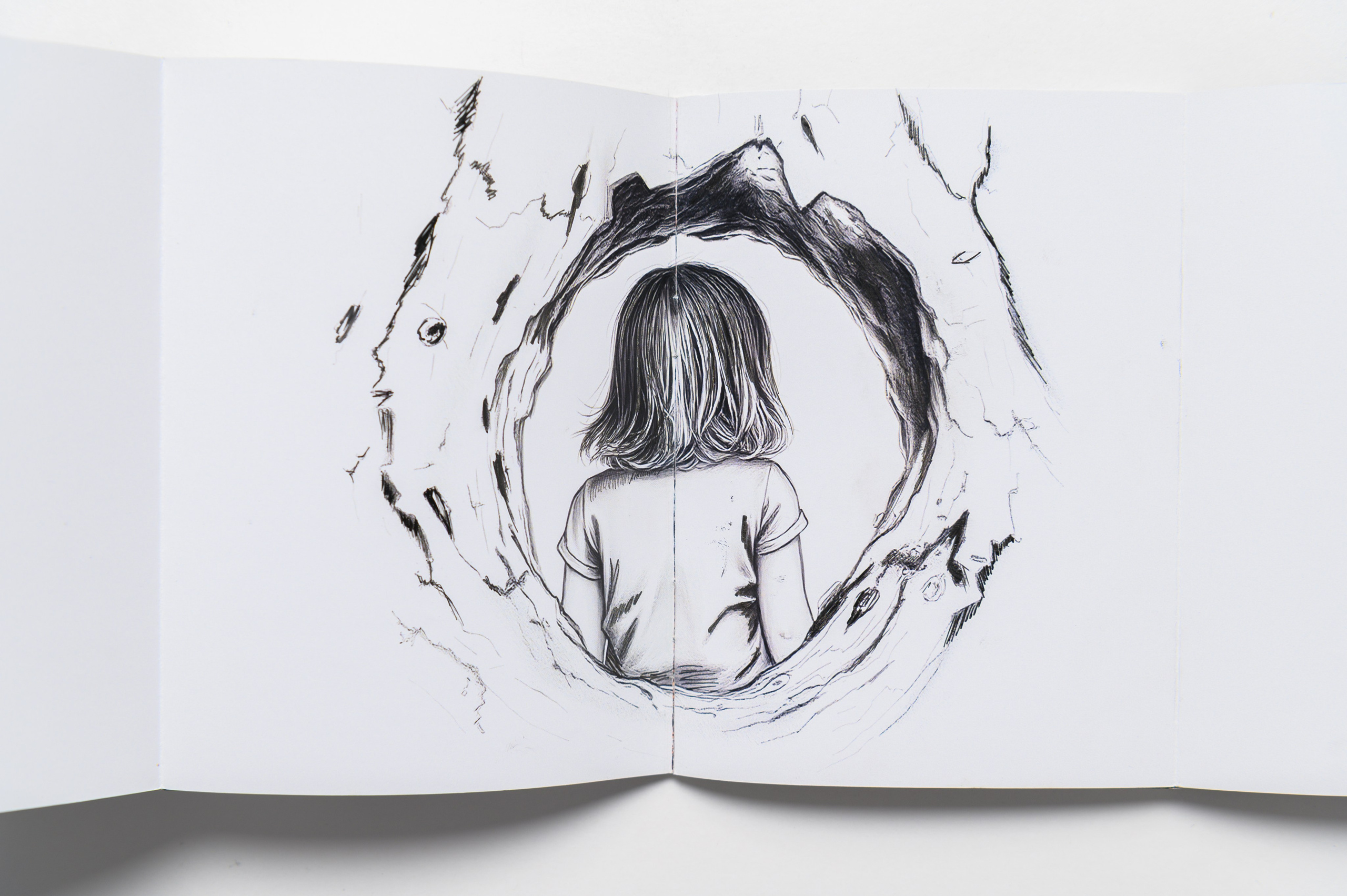 В домике. Наталия Шульгина — визуальный художник, фотограф