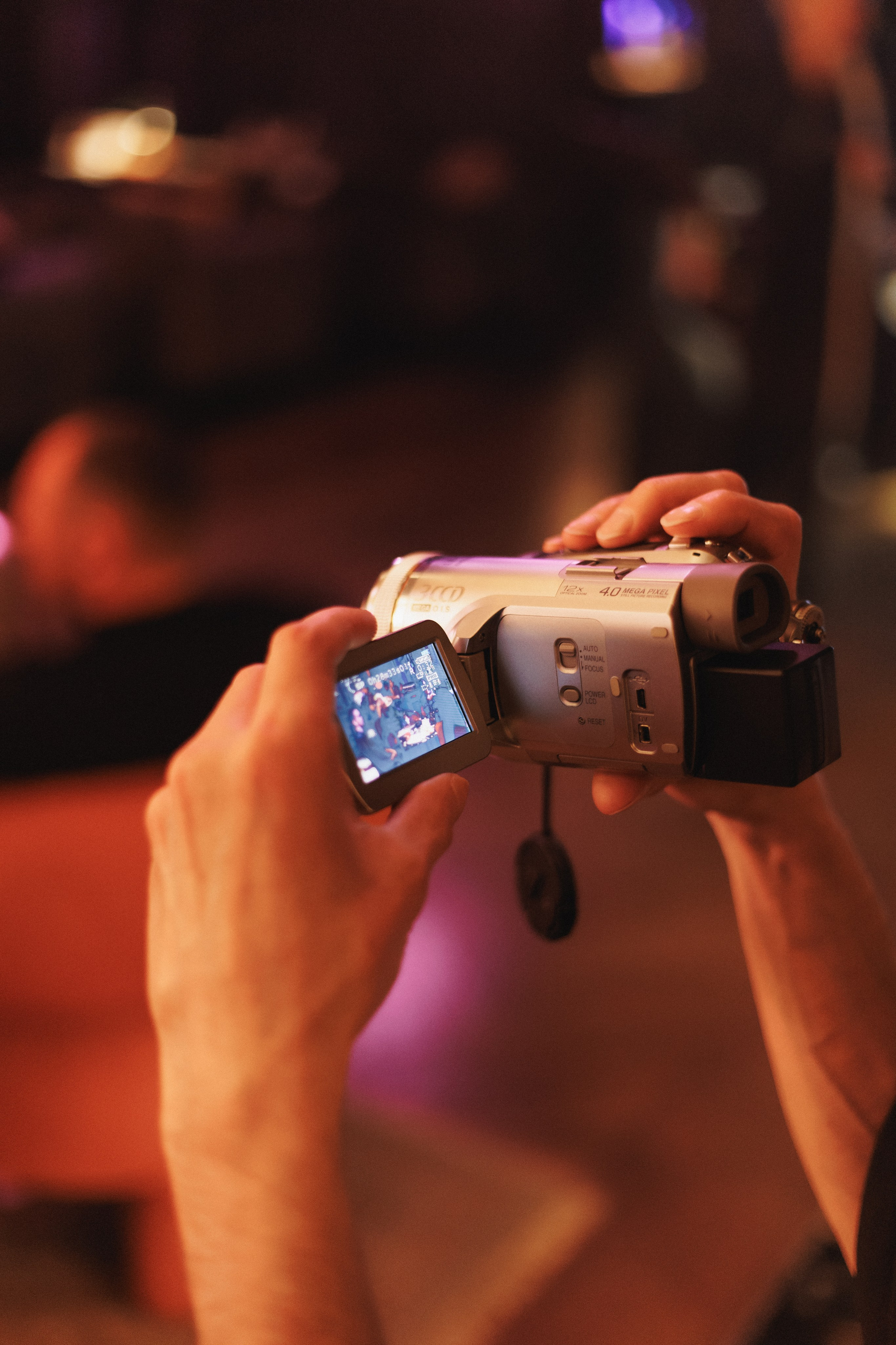 B.DAY PARTY ЖУРНАЛА •G. СВОИ. ФОТООТЧЕТЫ-СОБЫТИЯ-МЕСТА