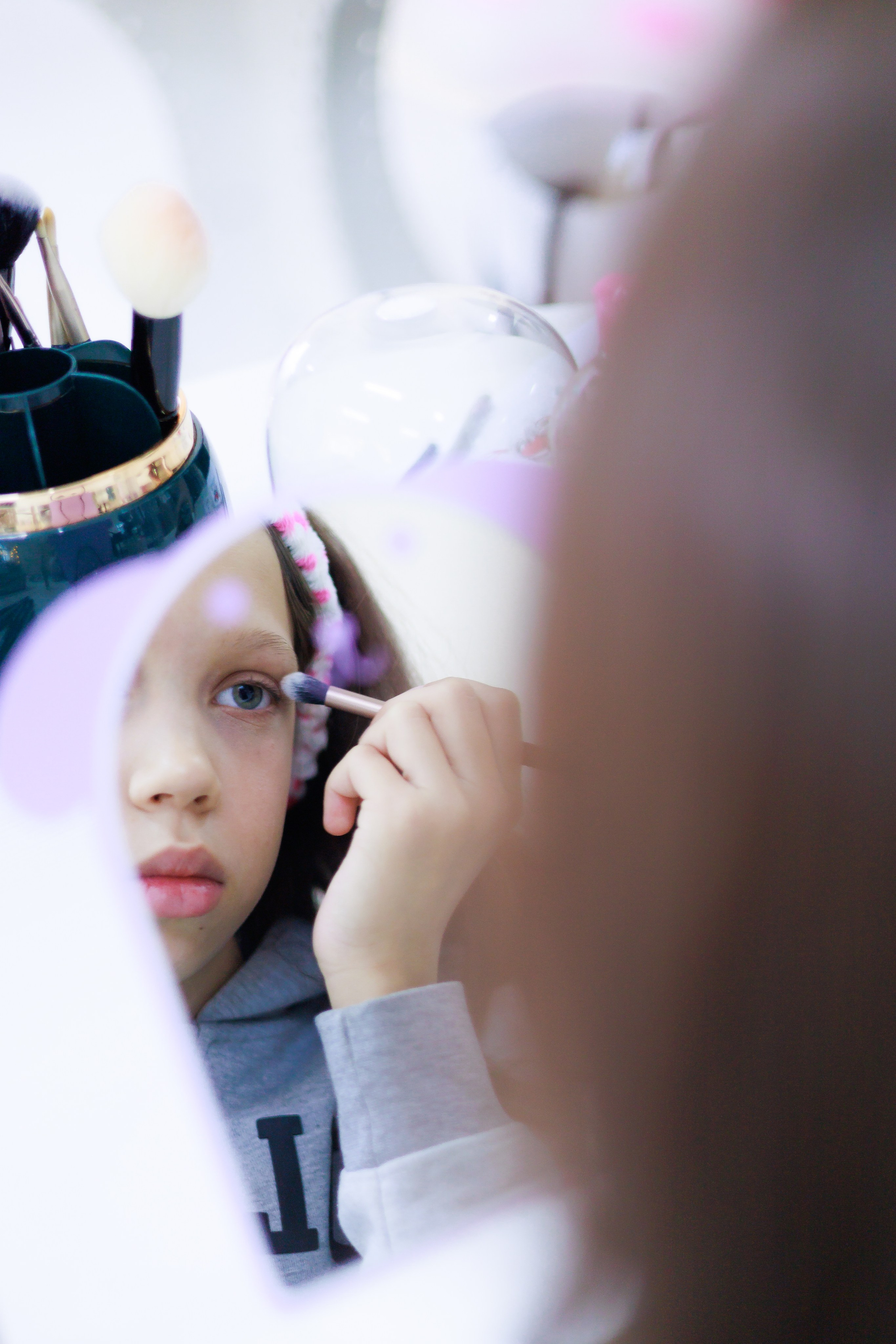 От детского макияжа к макияжу по-взрослому: урок макияжа для девочек 7-10 лет 2 февраля во Владивостоке. Школа для девочек во Владивостоке — Само Совершенство