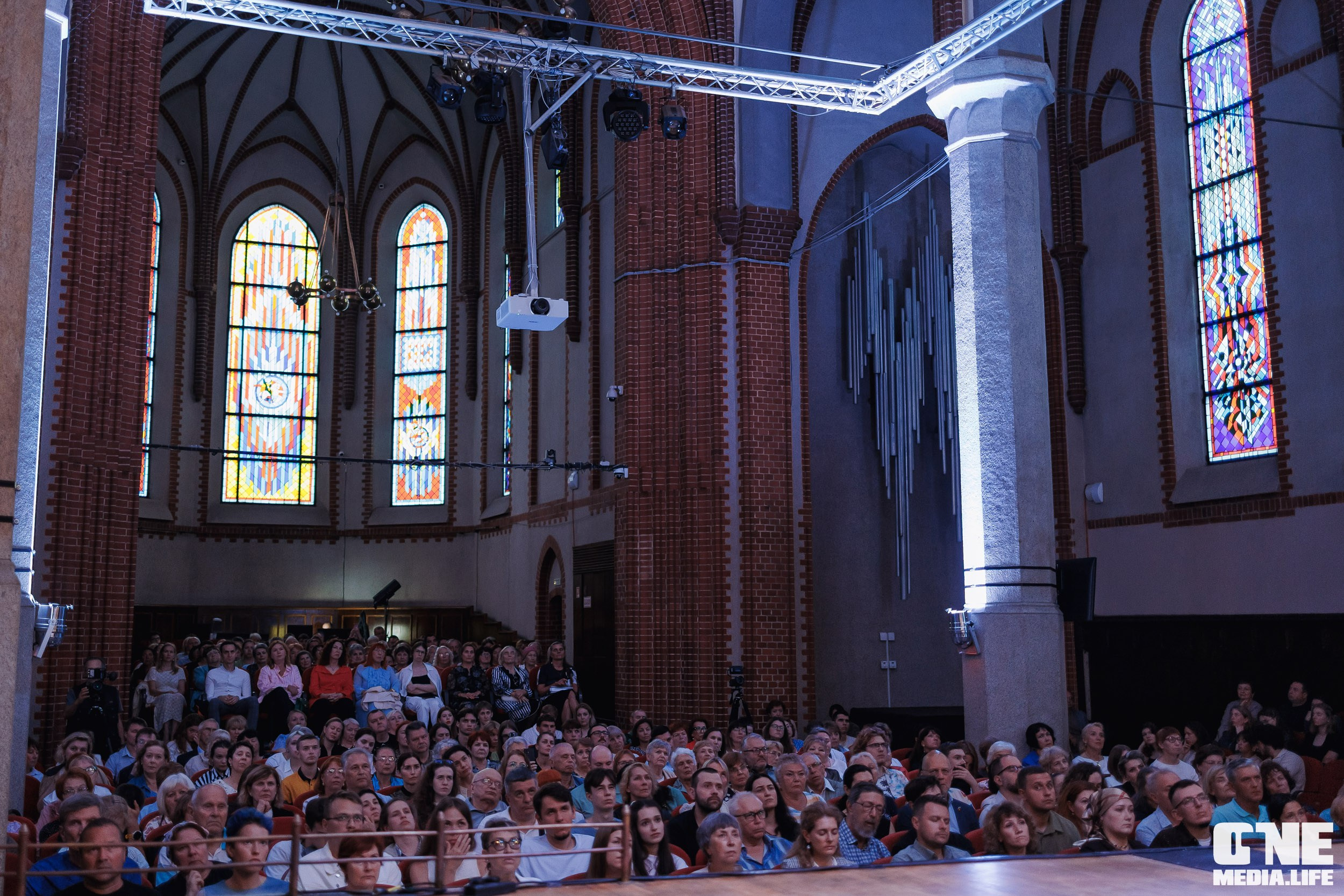 Фоторепортаж из Калининградской филармонии. One Media Life: фоторепортажи, фотоотчеты с мероприятий и заведений