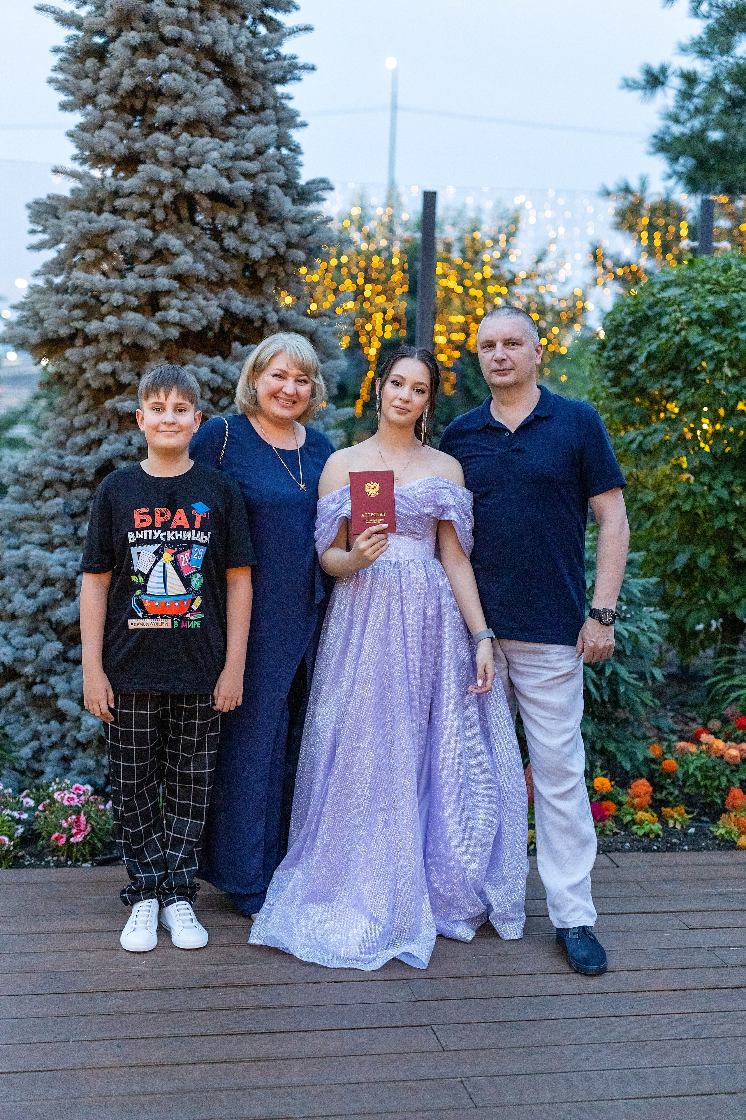 Выпускной. Школа 22, 11 класс. Стильный выпускной альбом Владивосток фотограф Вероника Мигачева