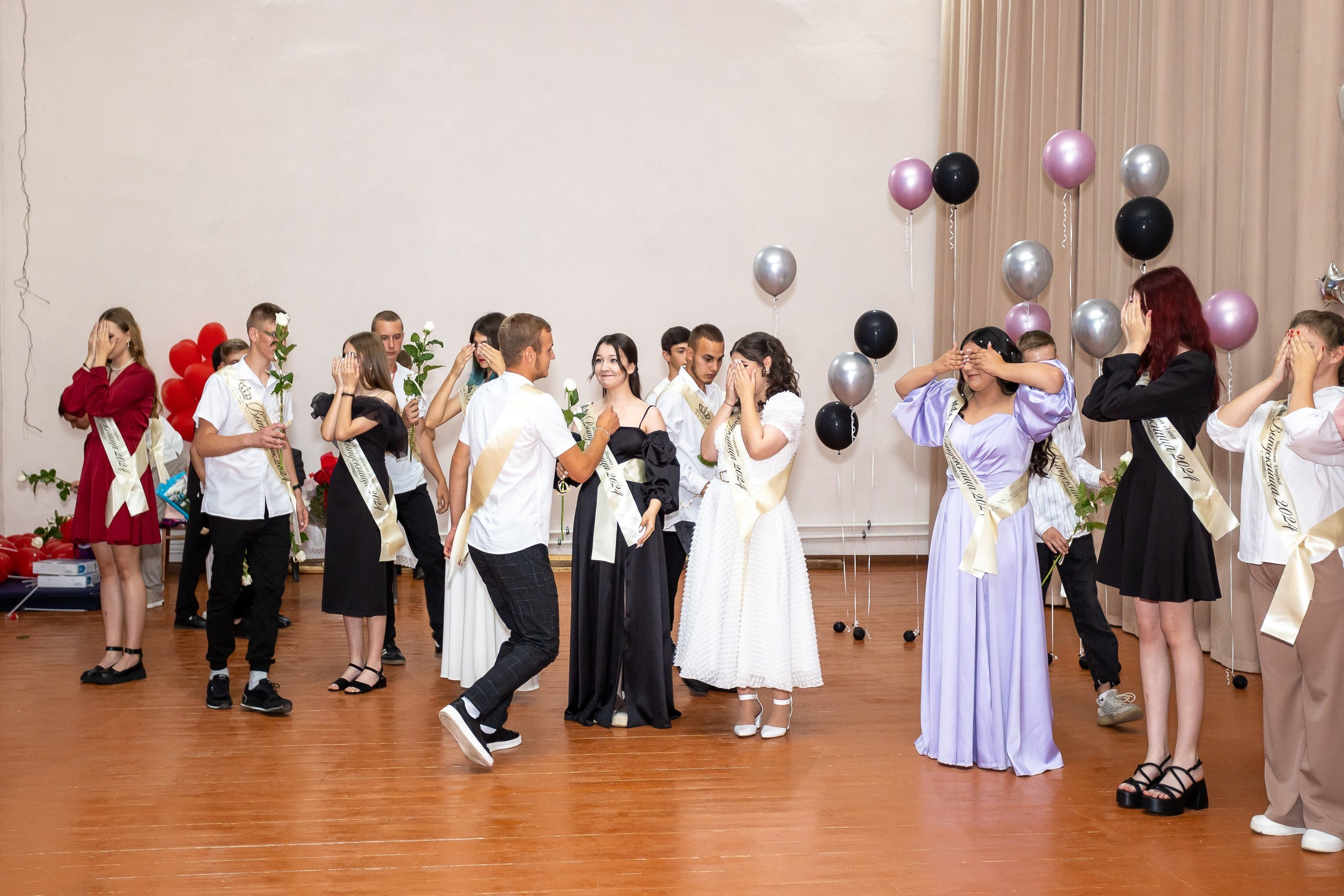 Вручение аттестата 2024 г. Выпускные альбомы Майкоп, Краснодар Елена Золотарева