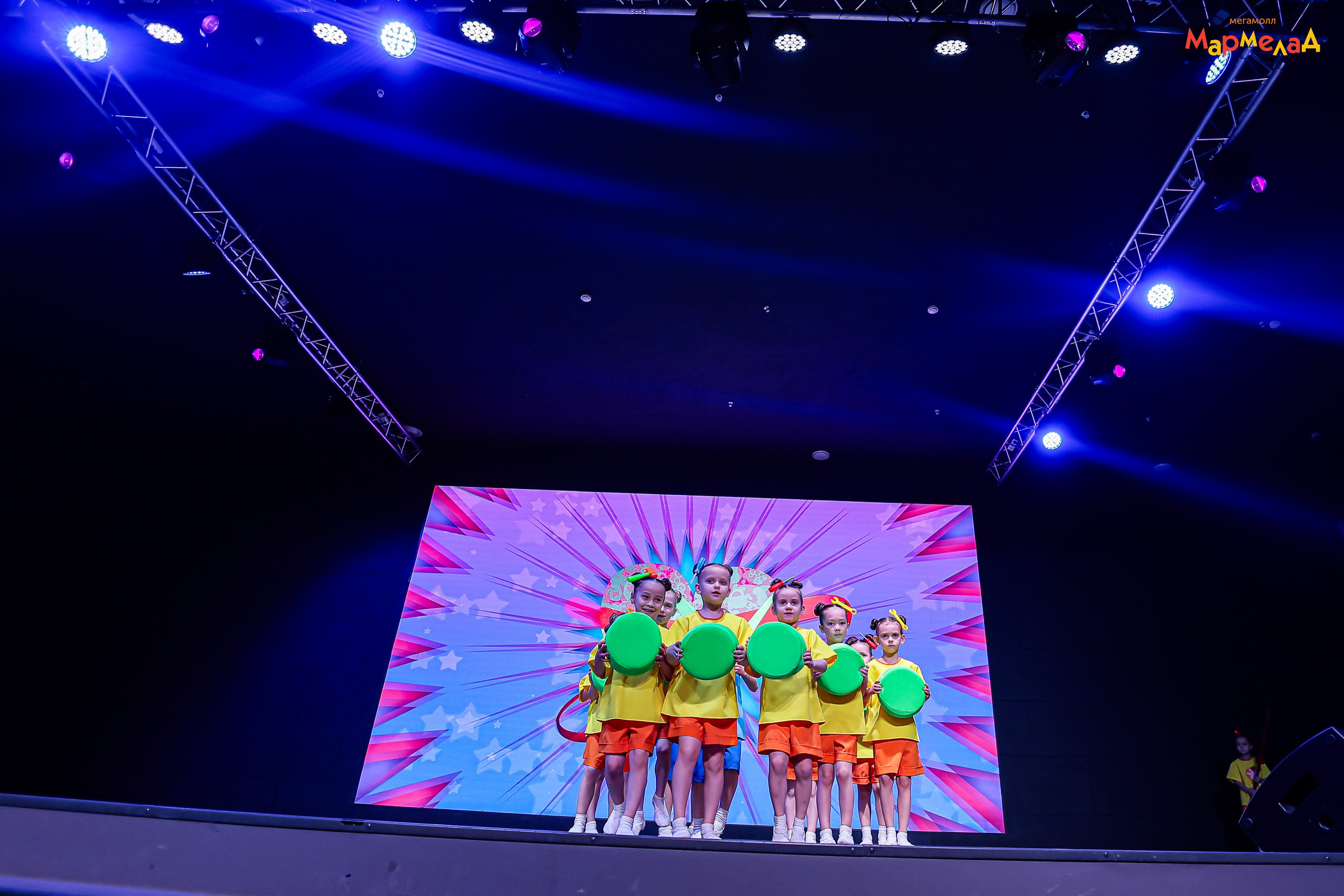 14.02 Любовь без границ в Мегамолл Мармелад. Команда специалистов в мире фотографии и видео. Детский фотограф, семейный фотограф