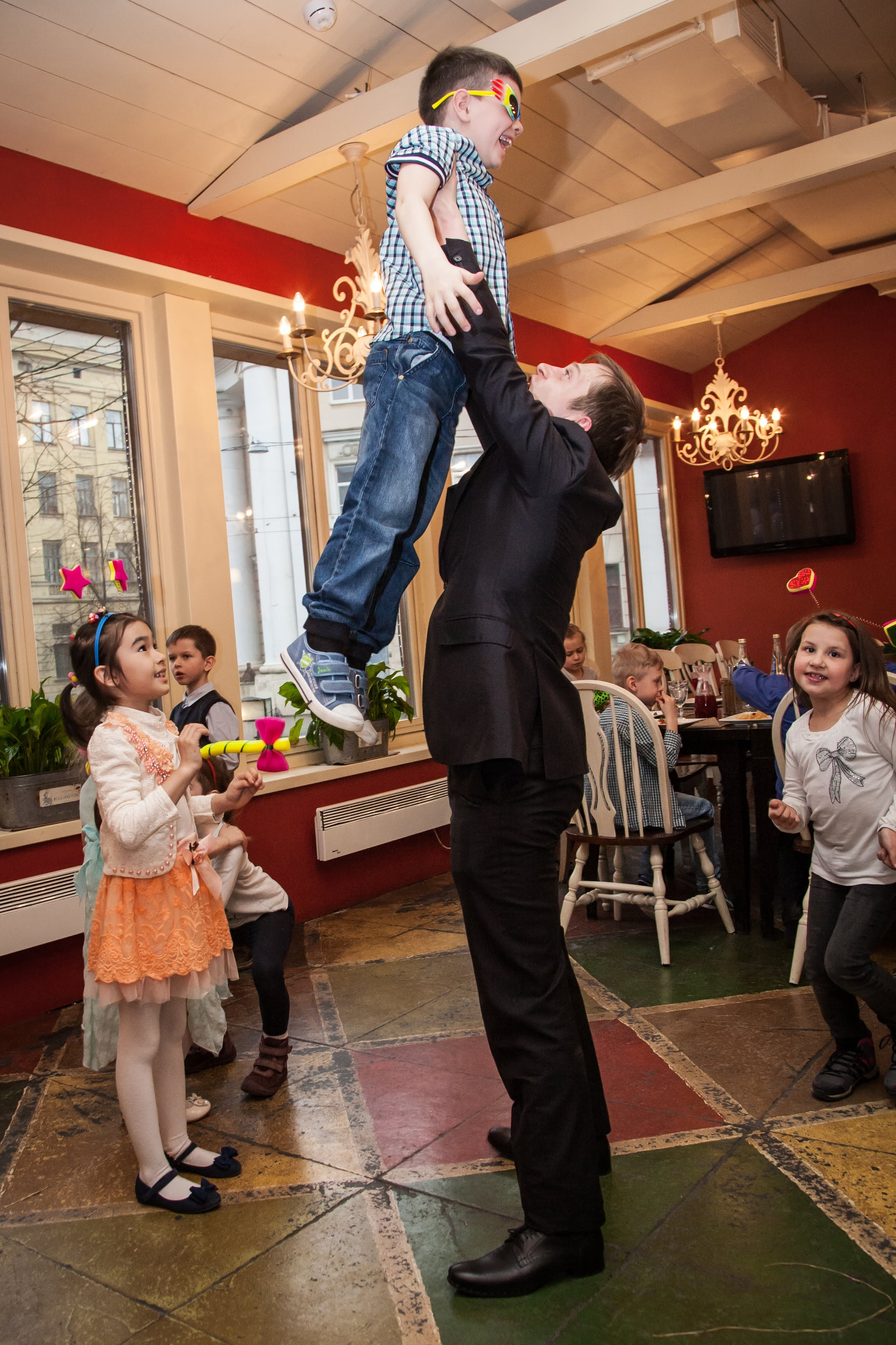Детский День рождения. Семейная фотосессия и съёмка в школе СПб Сударикова Мария
