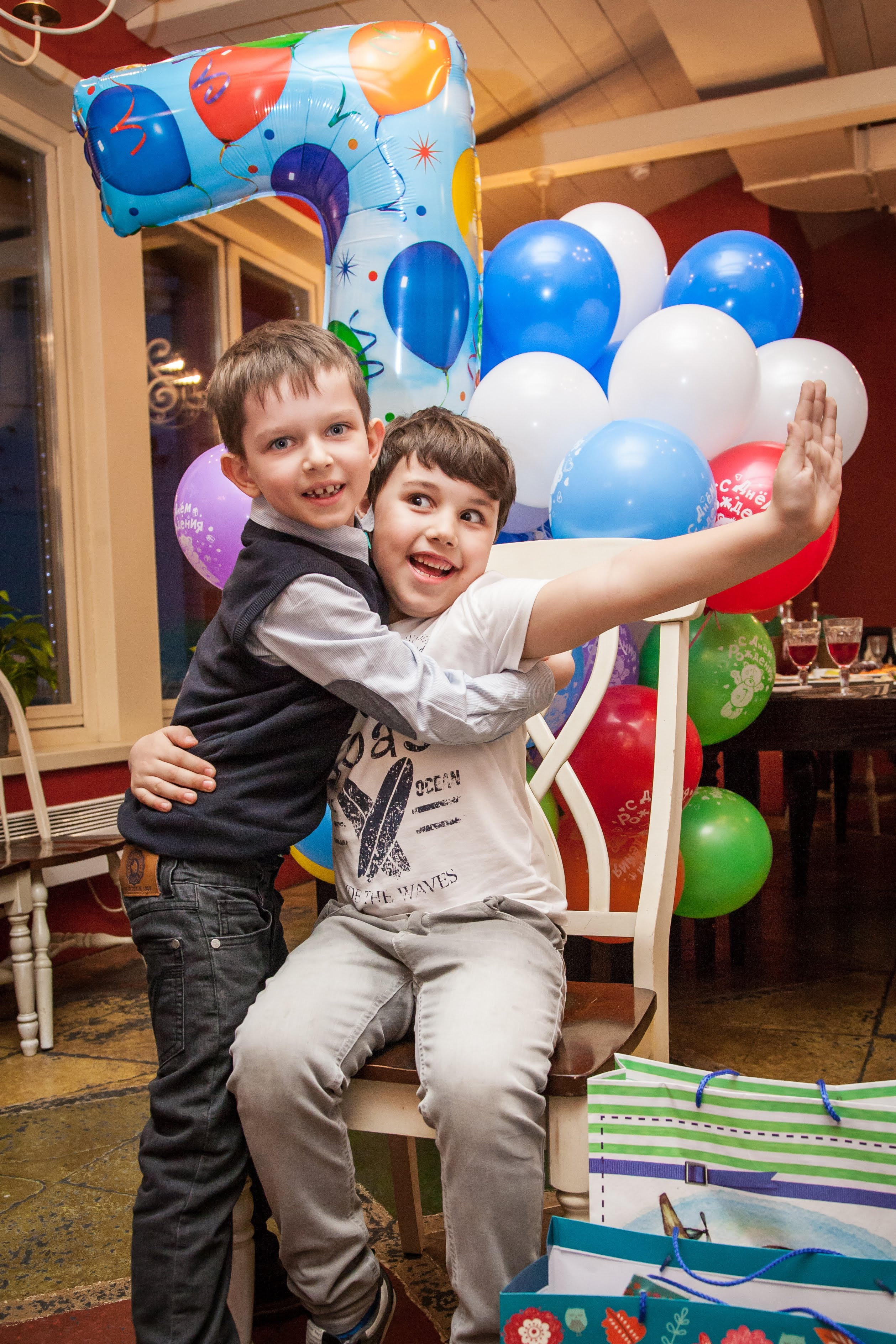 Детский День рождения. Семейная фотосессия и съёмка в школе СПб Сударикова Мария