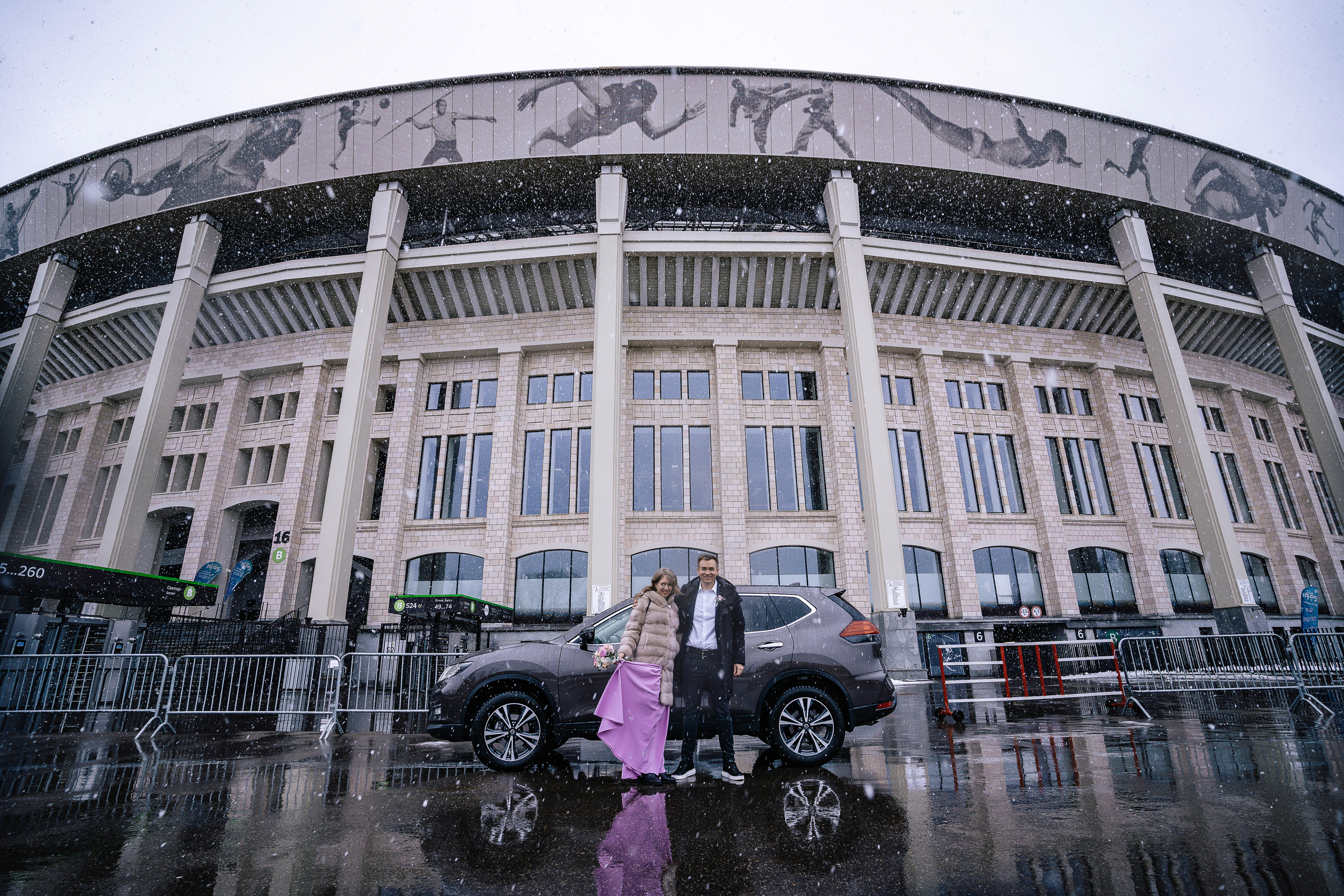 Свадебная фотосессия на стадионе Спартак Тушино
