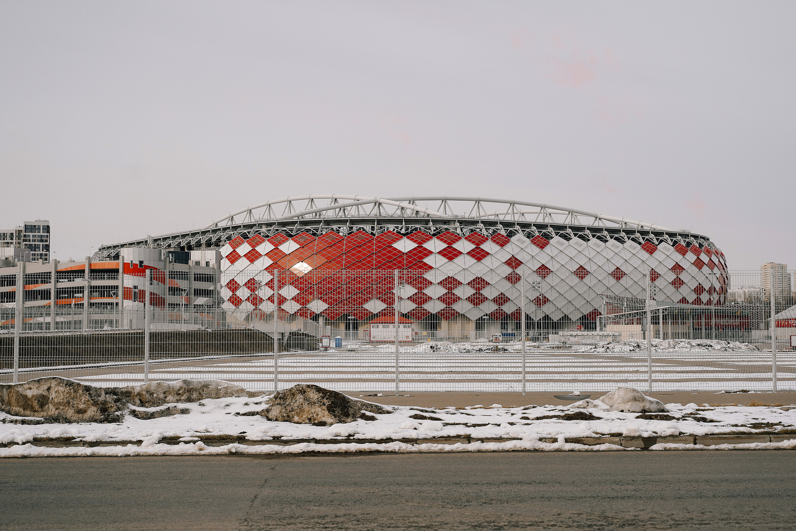 Свадебная фотосессия на стадионе Спартак Тушино