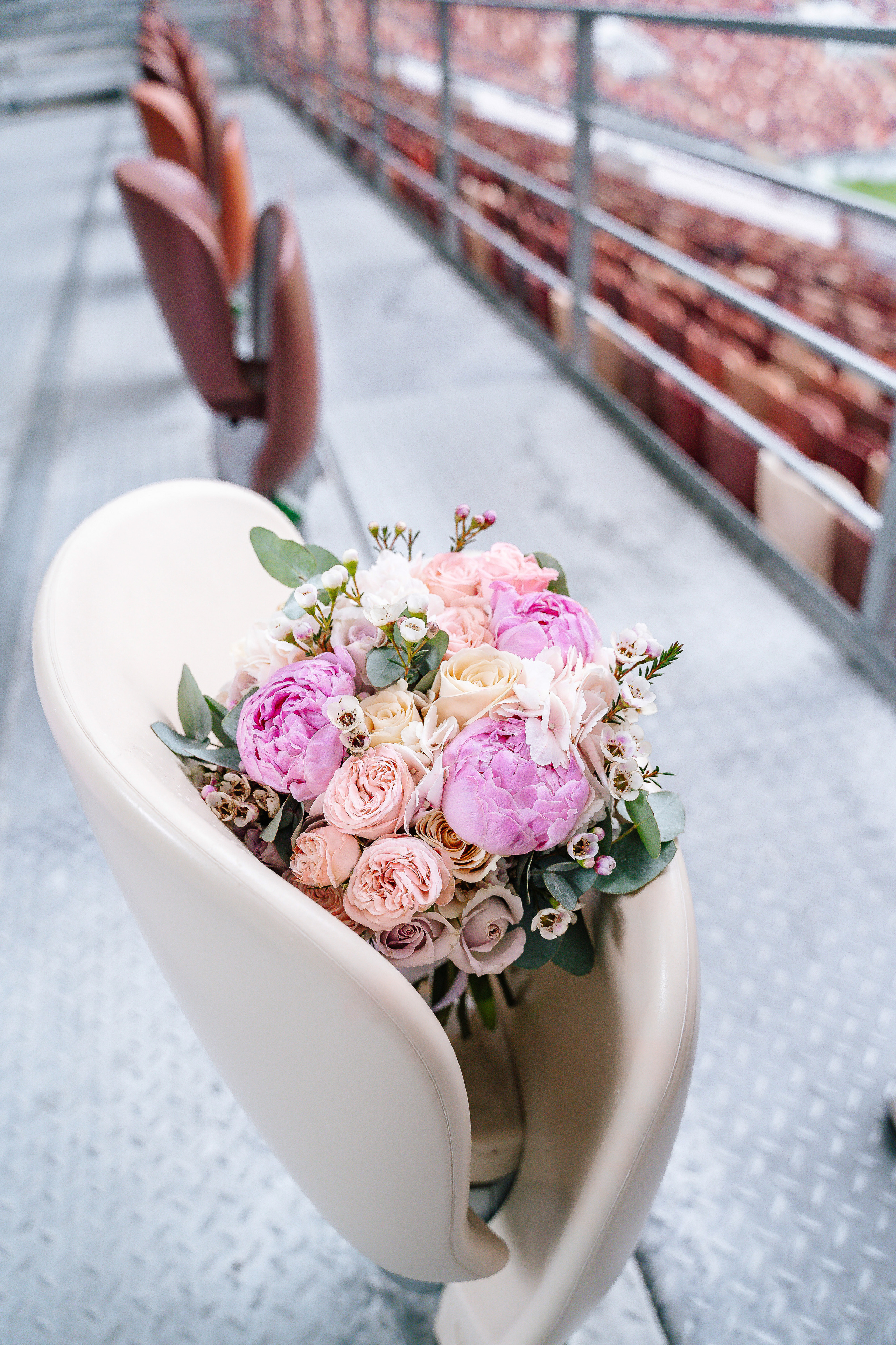 Свадебная фотосессия на стадионе Спартак Тушино