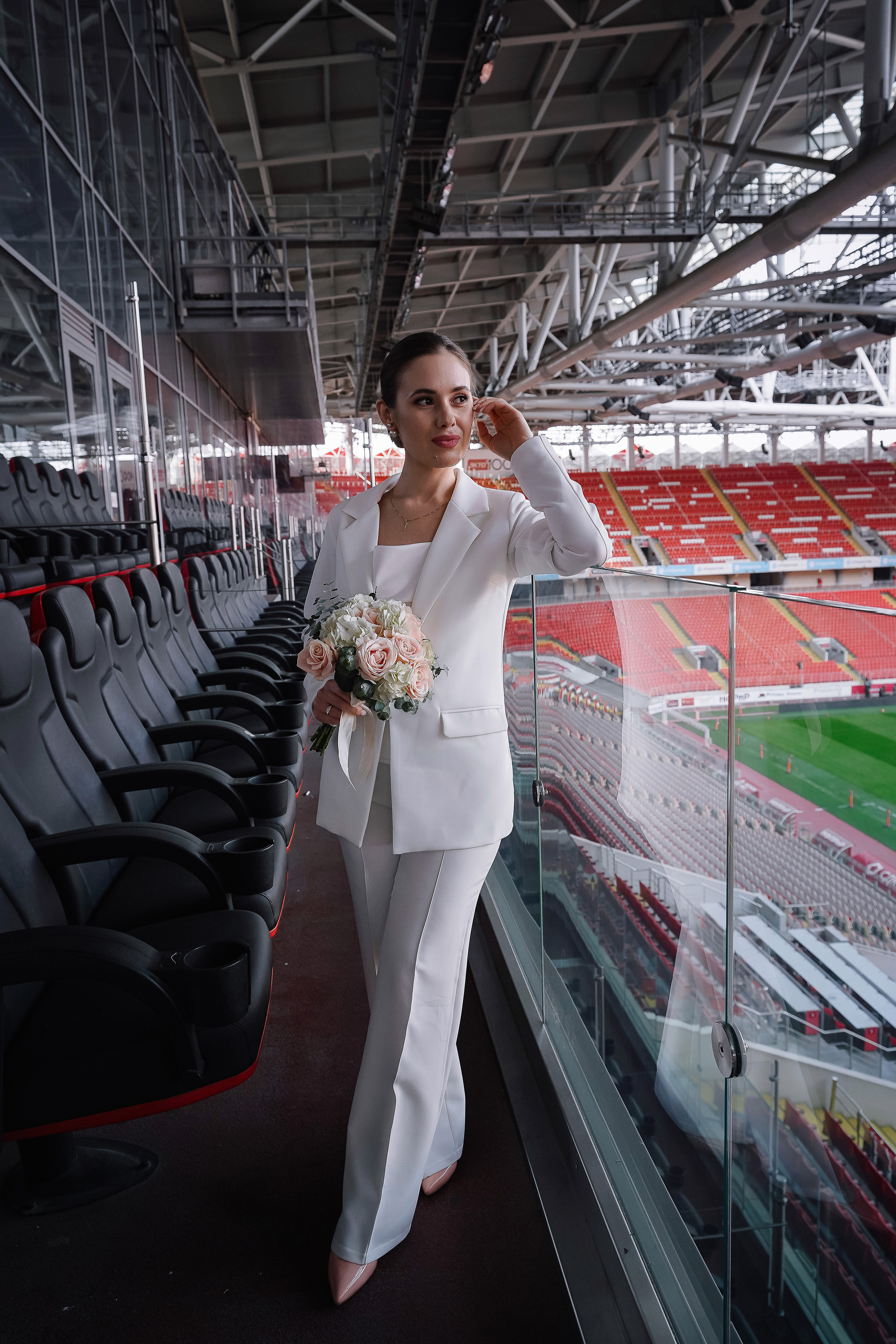 Свадебная фотосессия на стадионе Спартак Тушино