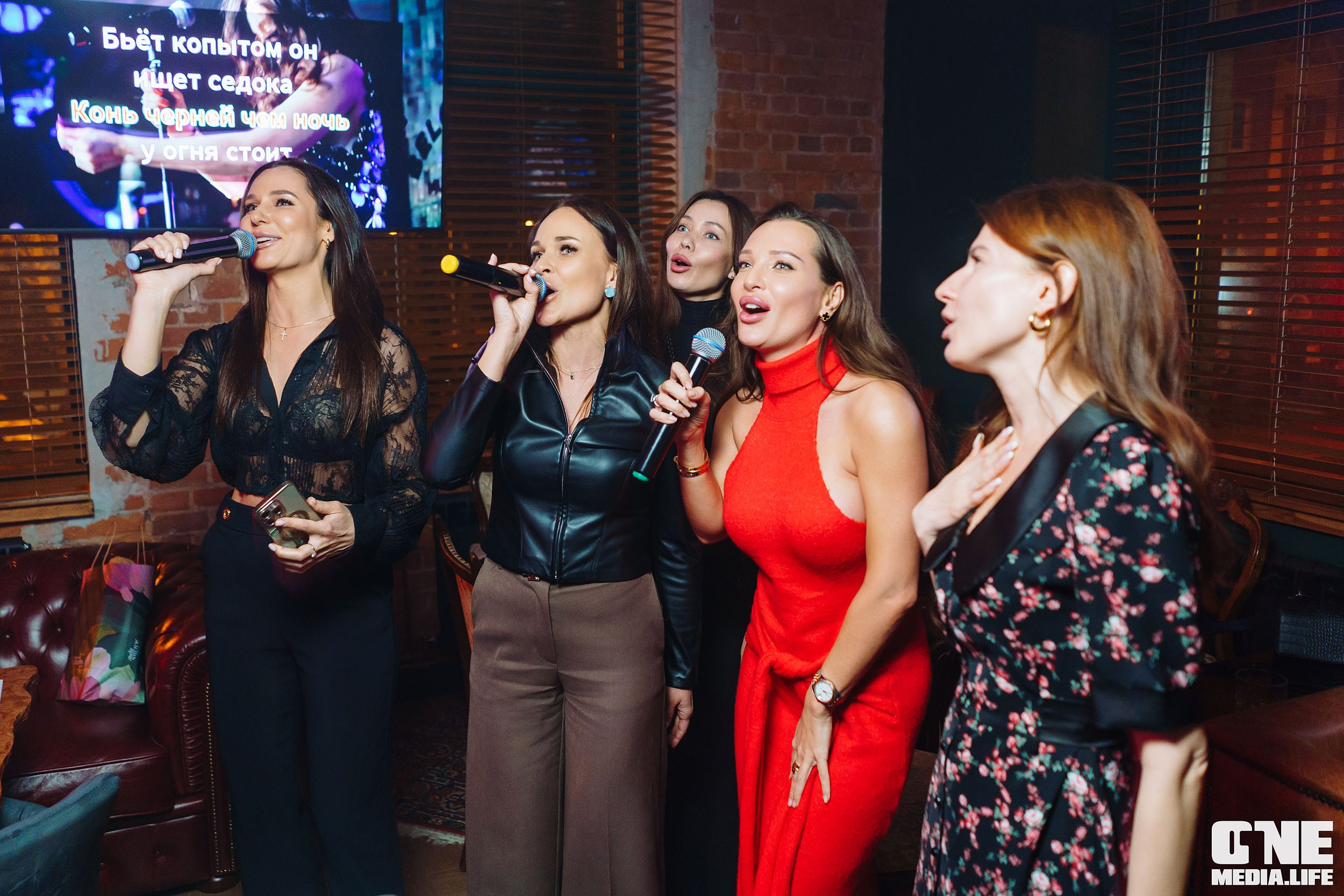 Фоторепортаж из караоке-клуба Белгравия. One Media Life: фоторепортажи, фотоотчеты с мероприятий и заведений