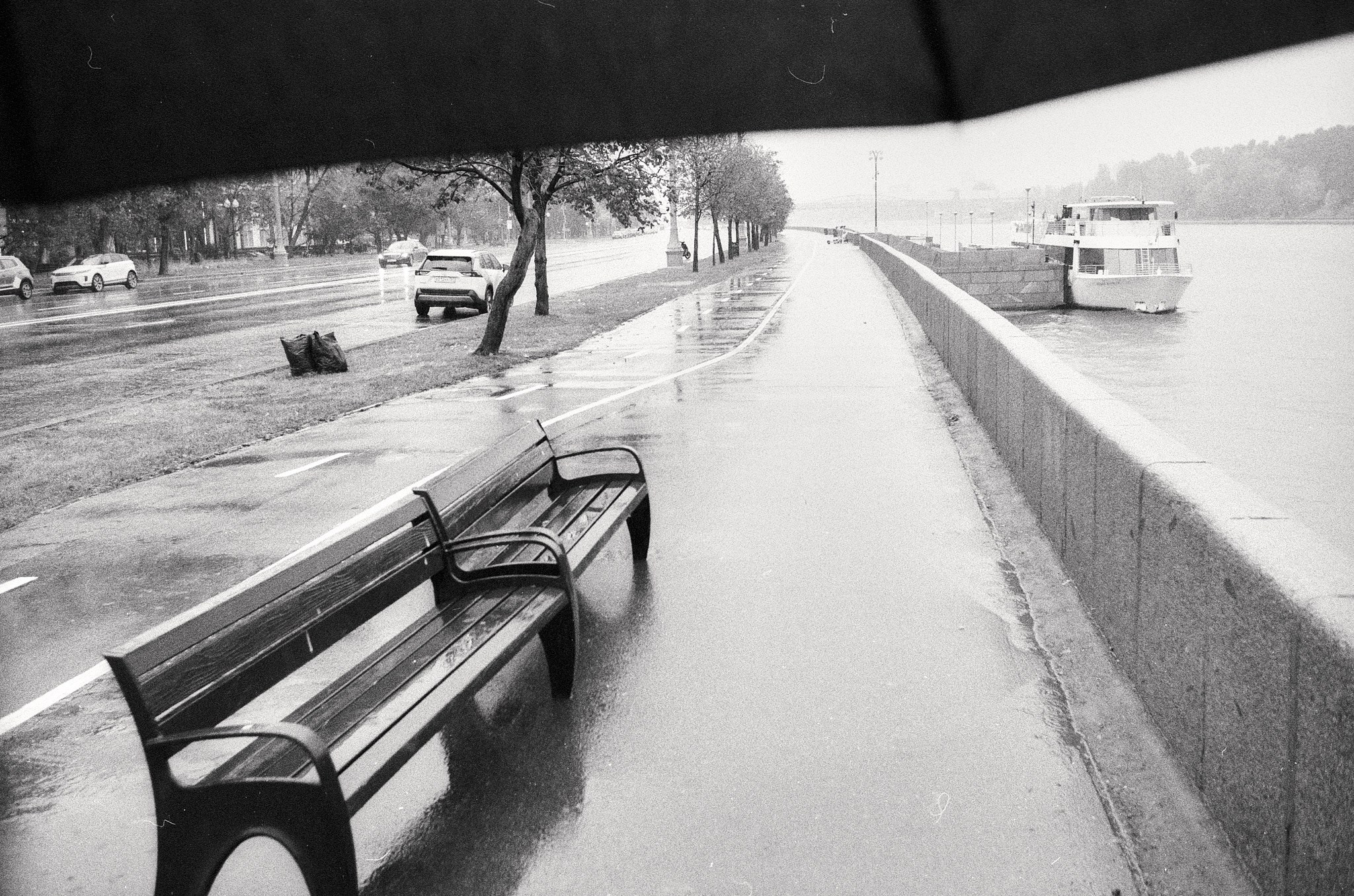 Города. Другой Павел Поцелуев — плёночная фотография и мастерство мясного дела