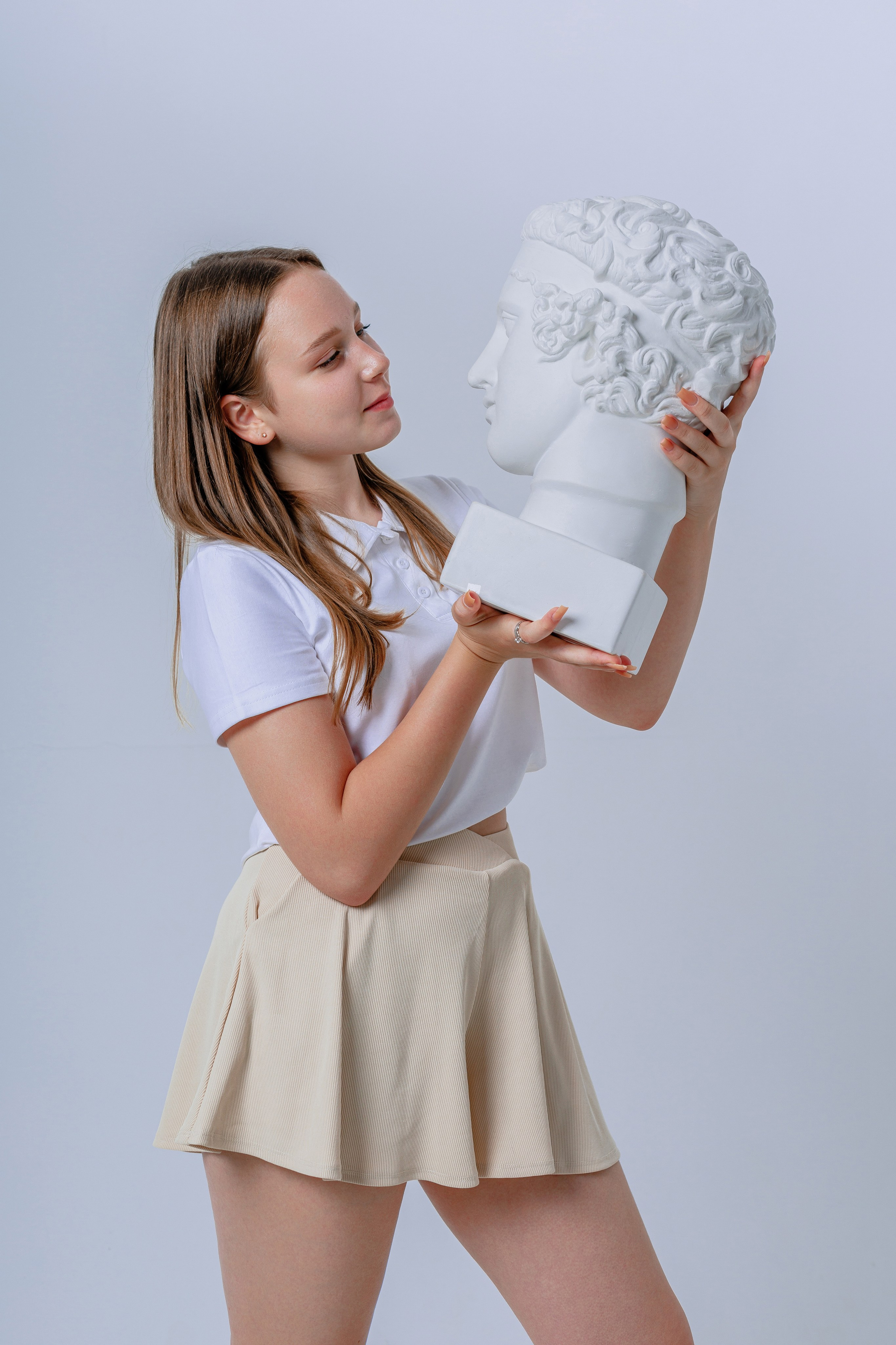 Портрет ребёнка на выпускной альбом: студийная съёмка с художественным освещением. Выпускные альбомы Черкесск, Вырускные альбомы карачаевск, выпускные альбомы Георгиевск Выпускные альбомы Пятигорск, Выпускные альбомы Ставрополь, выпускные альбомы железноводск, Выпускные альбомы Кисловодск, Школьный фотограф Ставрополь, Школьный фотограф Черкесск, школьный фотограф Пятигорск, школьный фотограф Кисловодск