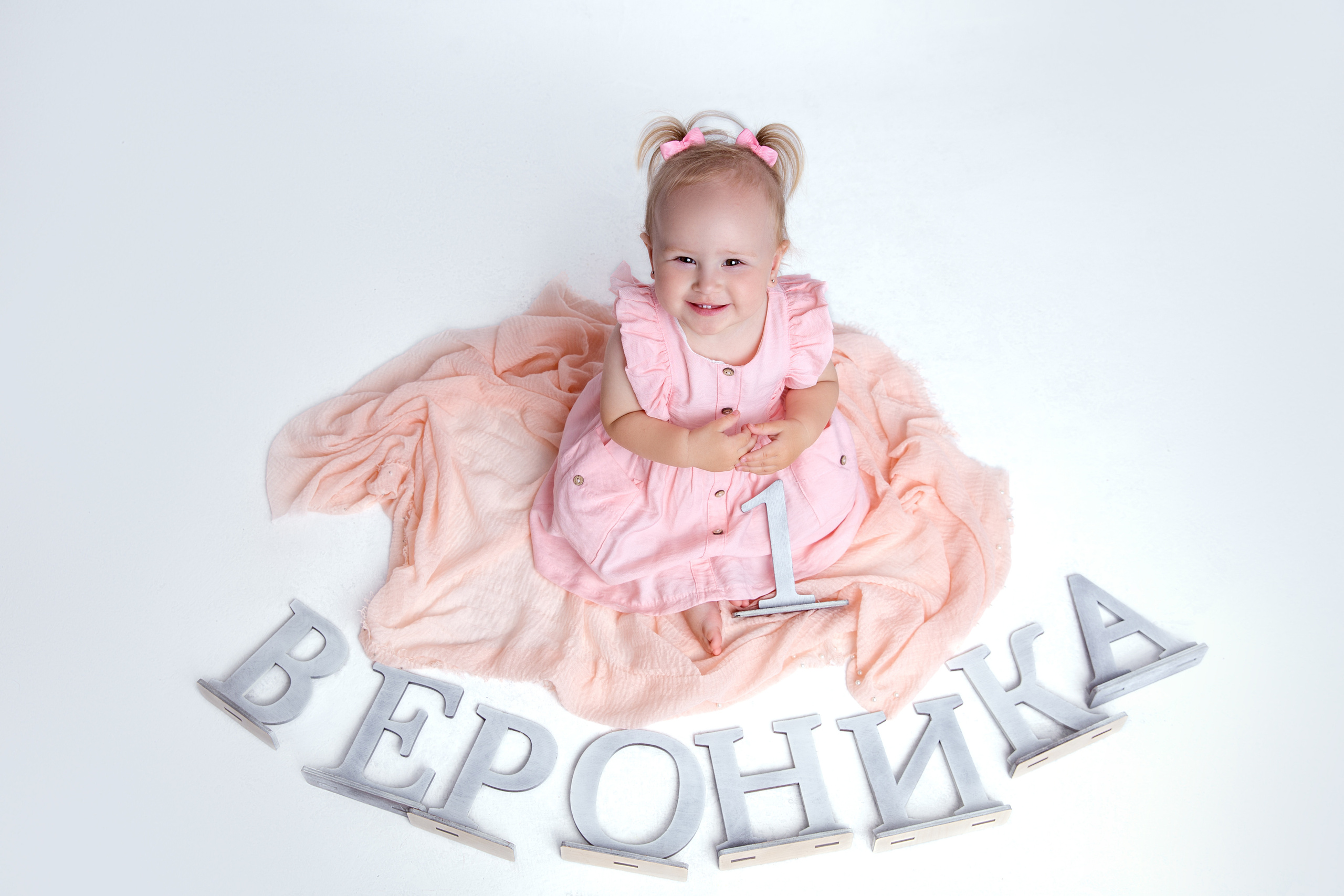 Фотосессия ГОДОВАСИЕ. Фотограф новорожденных, детей до года и беременных в Симферополе