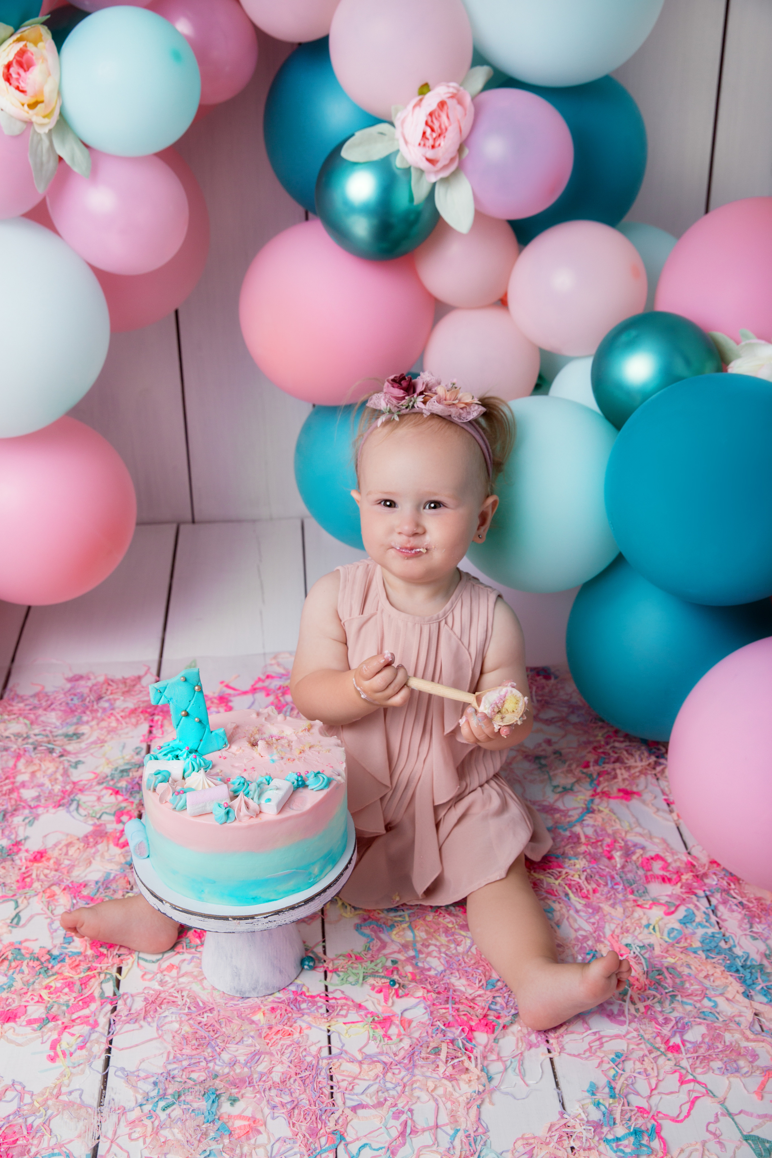 Фотосессия ГОДОВАСИЕ. Фотограф новорожденных, детей до года и беременных в Симферополе