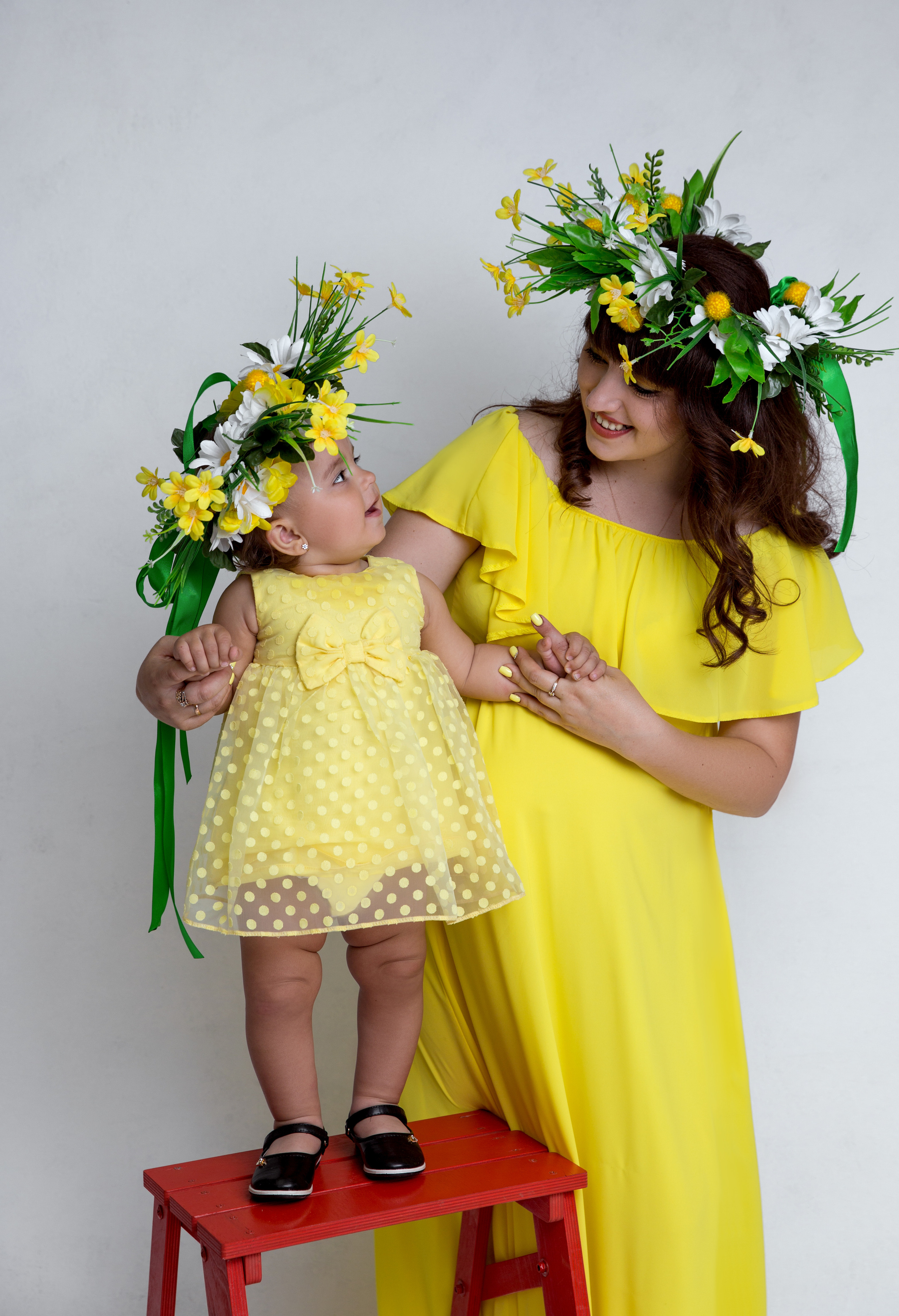 Фотосессия ГОДОВАСИЕ. Фотограф новорожденных, детей до года и беременных в Симферополе