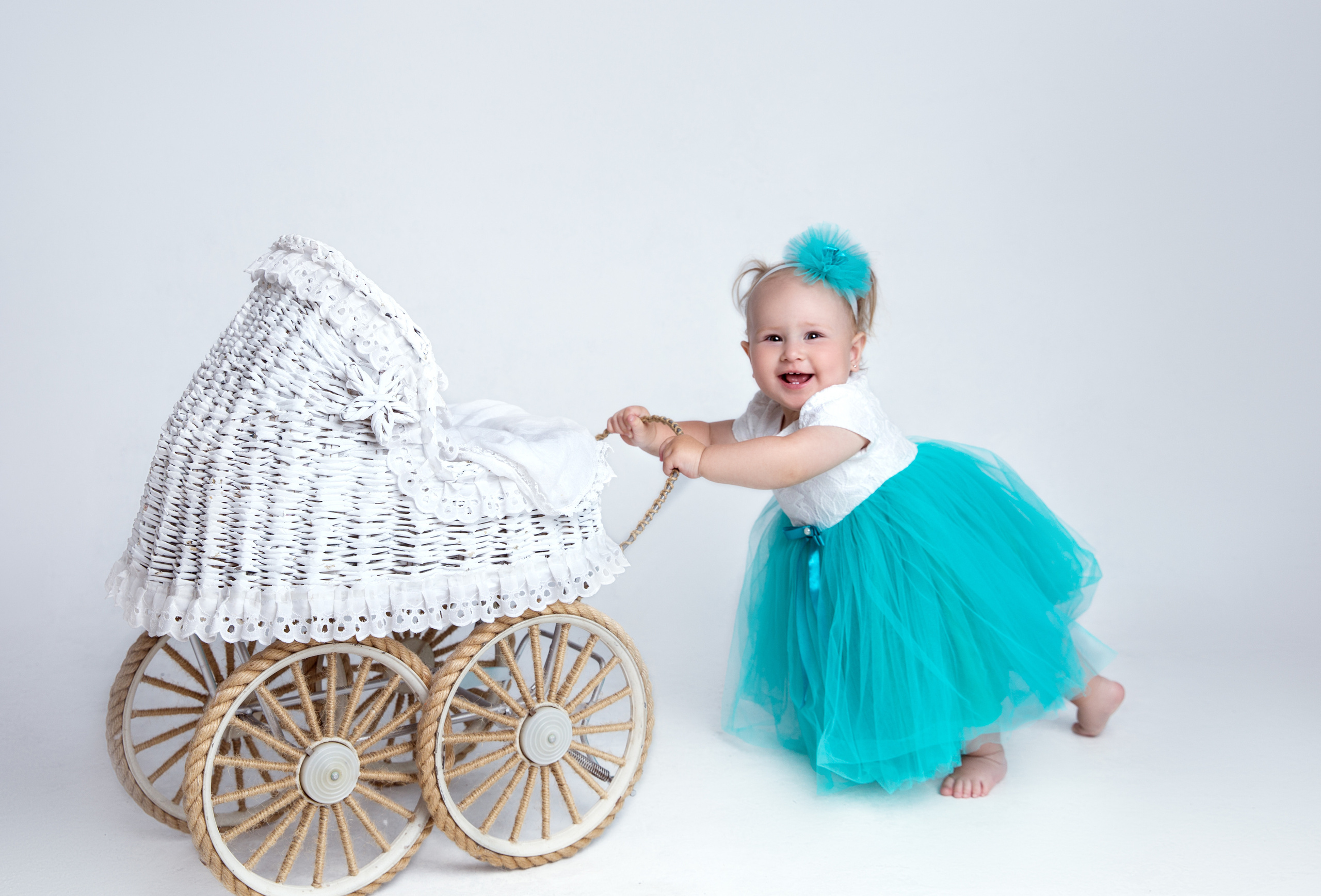 Фотосессия ГОДОВАСИЕ. Фотограф новорожденных, детей до года и беременных в Симферополе