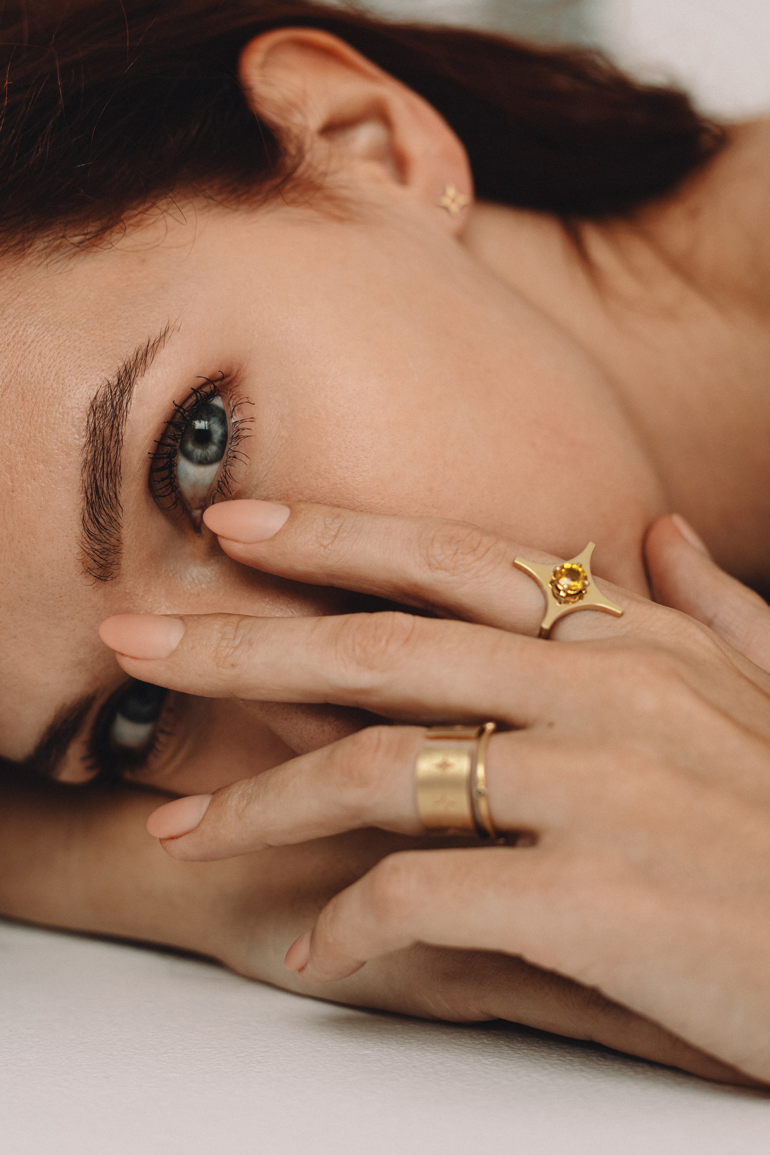 Сьемка украшений для KateKraft. Портретный фотограф Москва