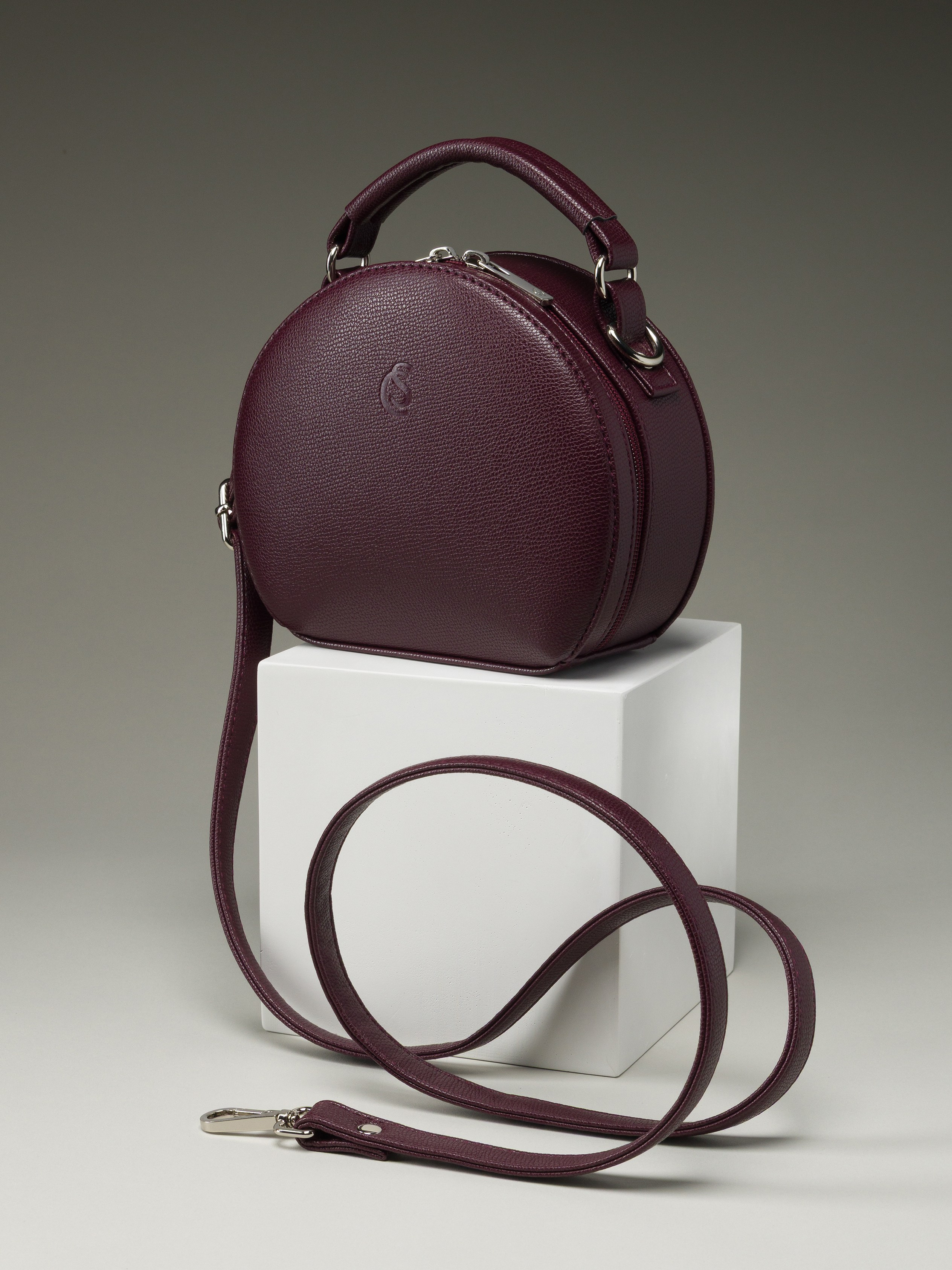 Съемка сумок в Москве. Предметный фотограф в Москве Вячеслав Тимошенко